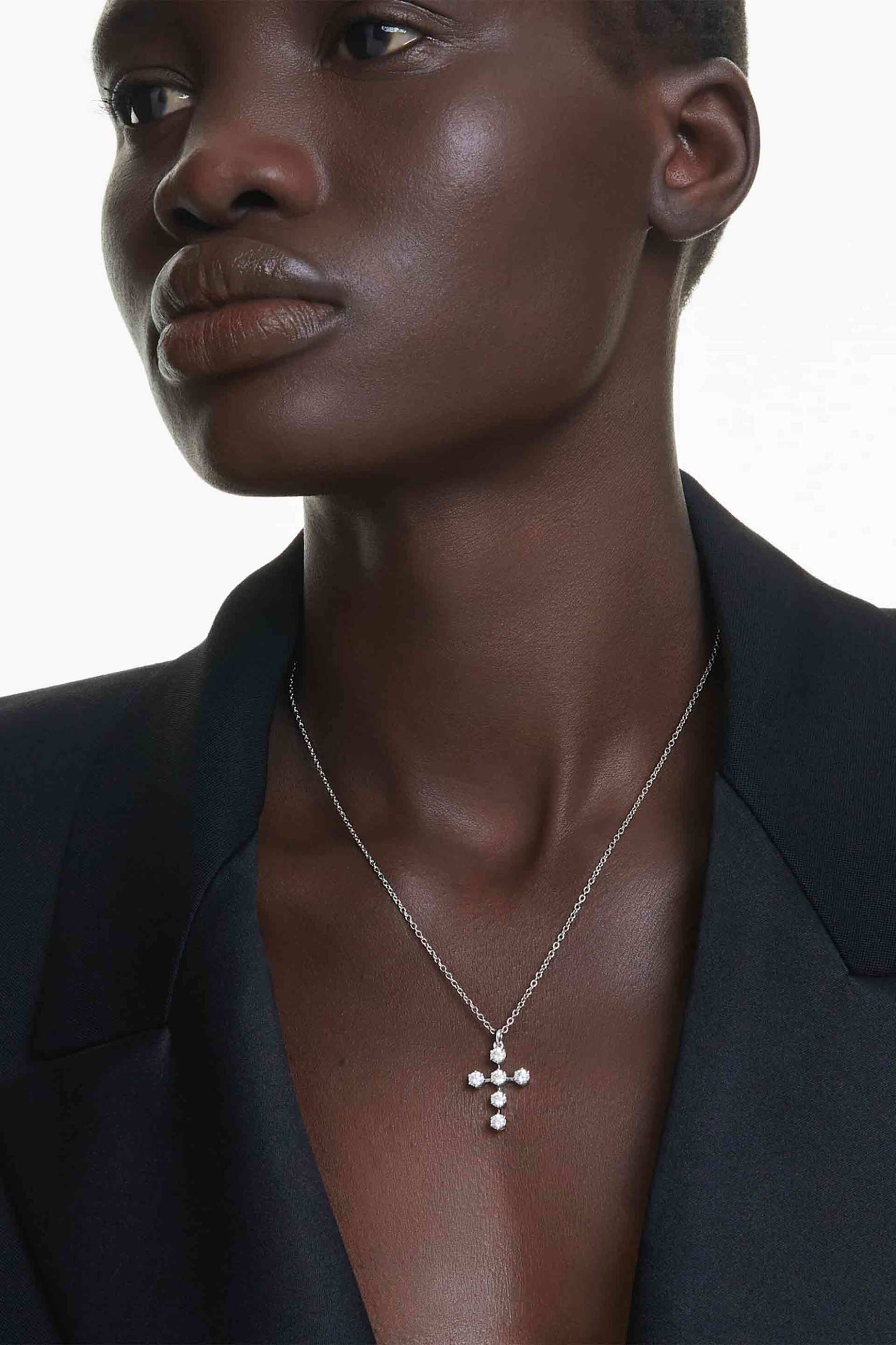 Swarovski Γυναικείο Μενταγιόν Στρογγυλή Κοπή Σταυρός Λευκό Επιμετάλλωση Ροδίου Insigne - 5675576