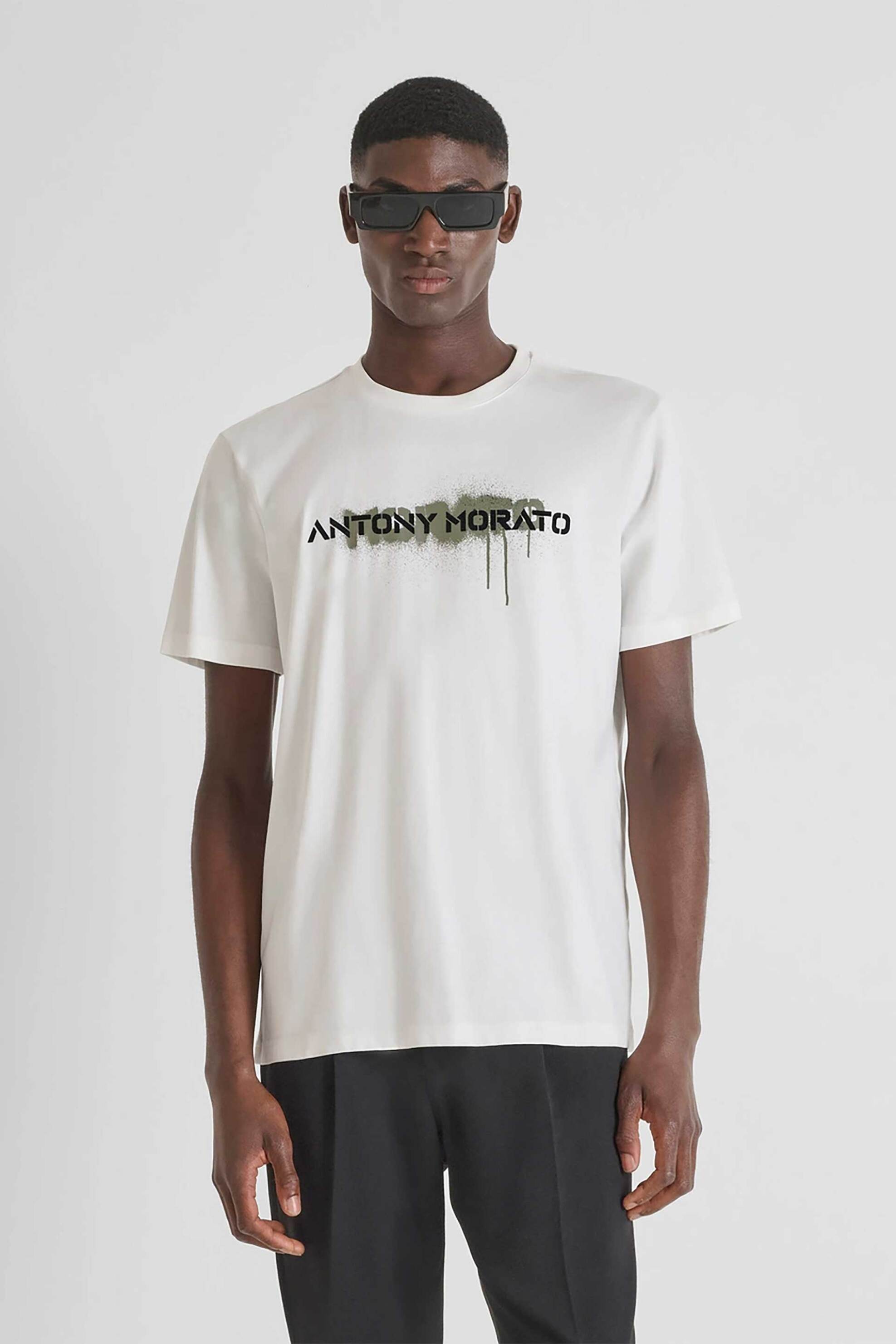 Antony Morato ανδρικό T-shirt με paint logo print Regular Fit - KS02565FA100240 Εκρού