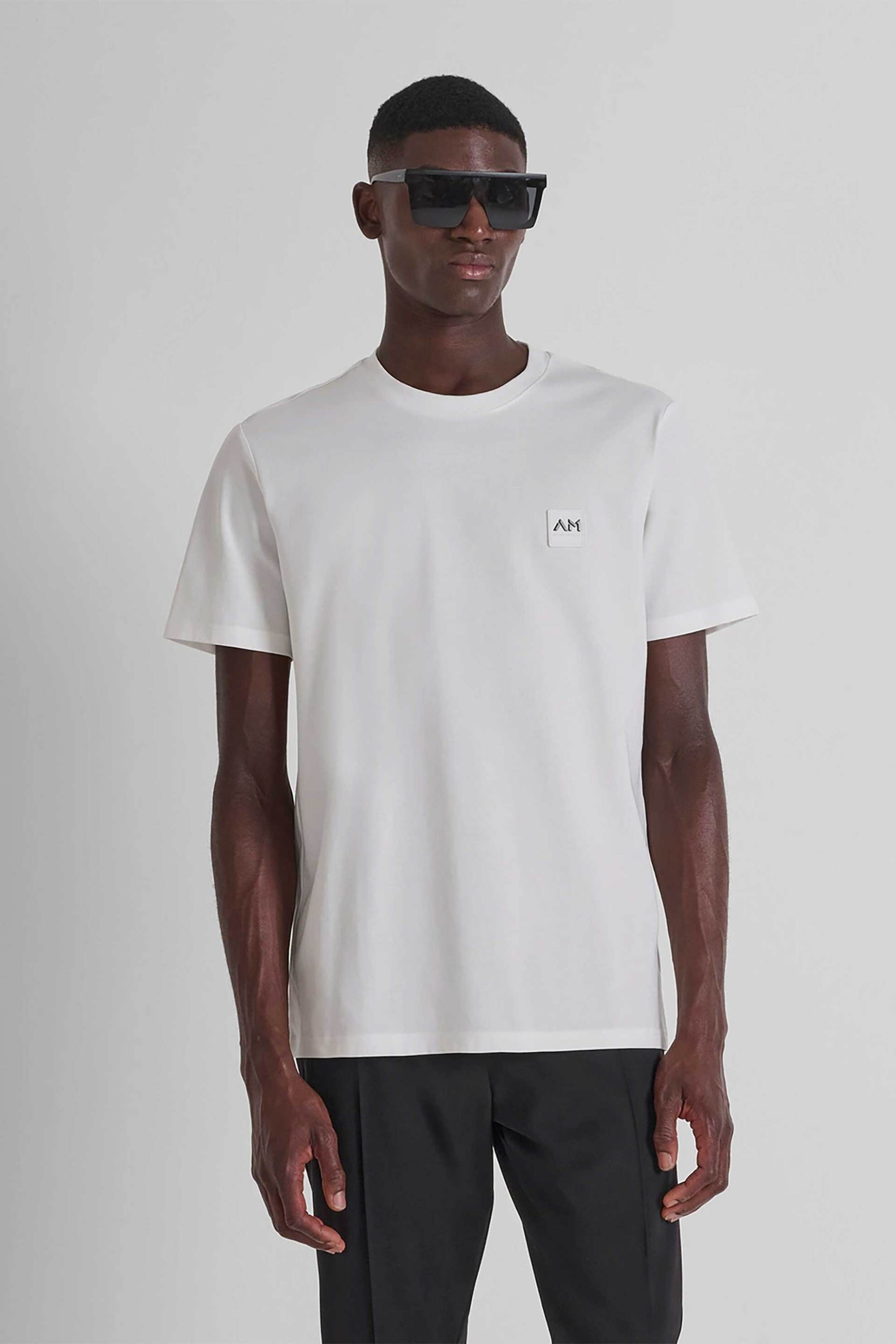 ANTONY MORATO Antony Morato ανδρικό T-shirt με ανάγλυφο logo print στο στήθος Regular Fit - KS02579FA100258 Εκρού