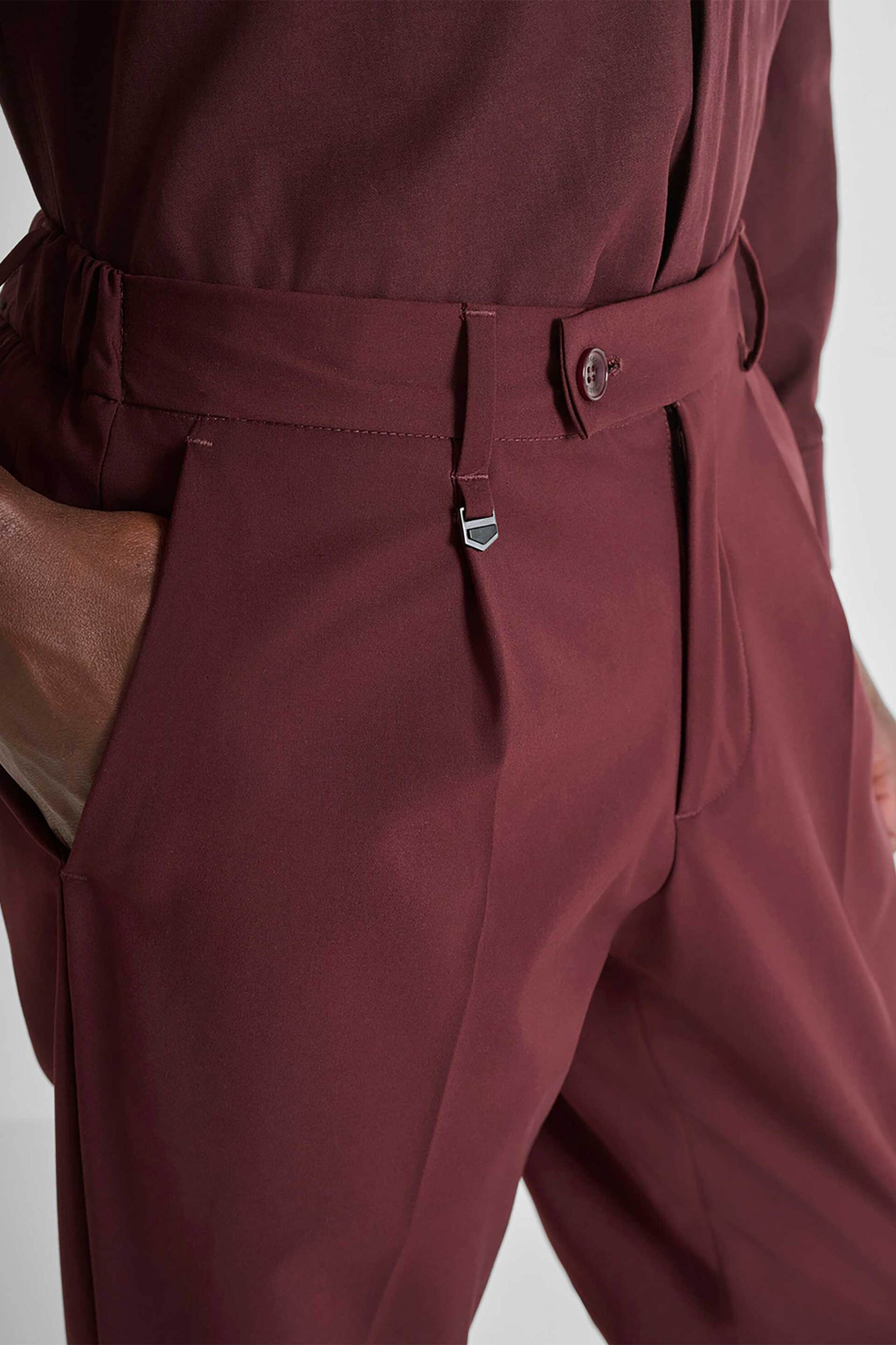 Antony Morato ανδρικό παντελόνι μονόχρωμο "Luis" Regular Fit - TS00043FA600263 Μπορντό φωτογραφία