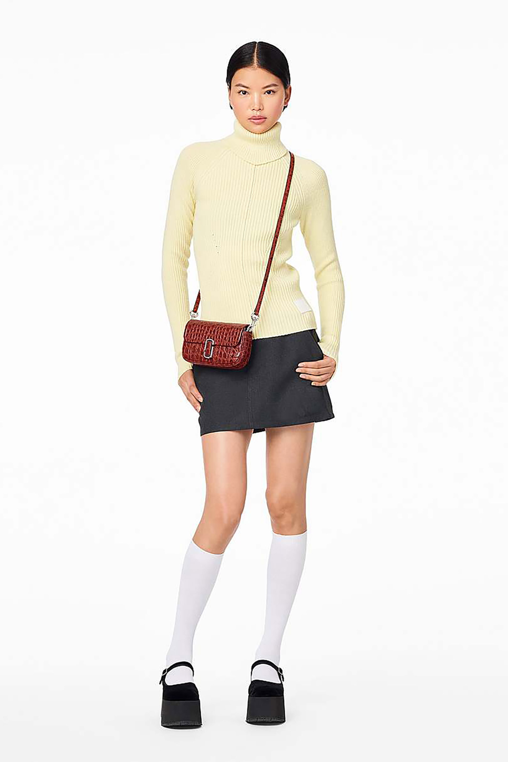 Marc Jacobs γυναικεία τσάντα ώμου "The Croc-embossed J Marc Mini Shoulder Bag" - H907L01RE22 Μπορντό φωτογραφία