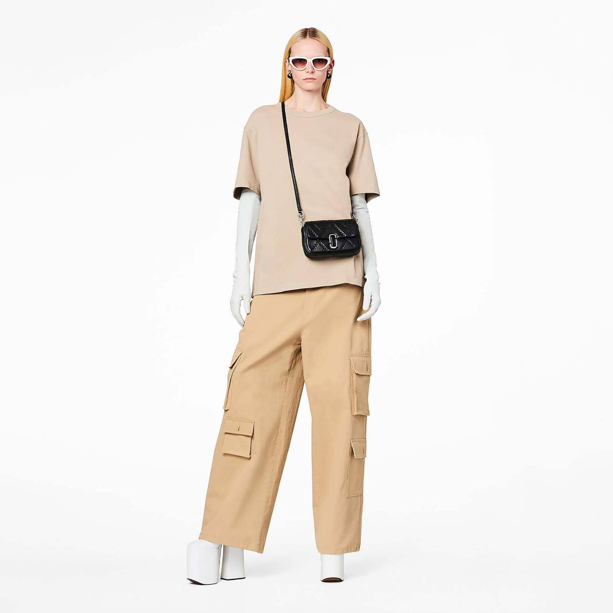 Marc Jacobs γυναικεία καπιτονέ τσάντα ώμου "The Quilted Leather J Marc Mini" - 2S3HSH016H03 Μαύρο φωτογραφία