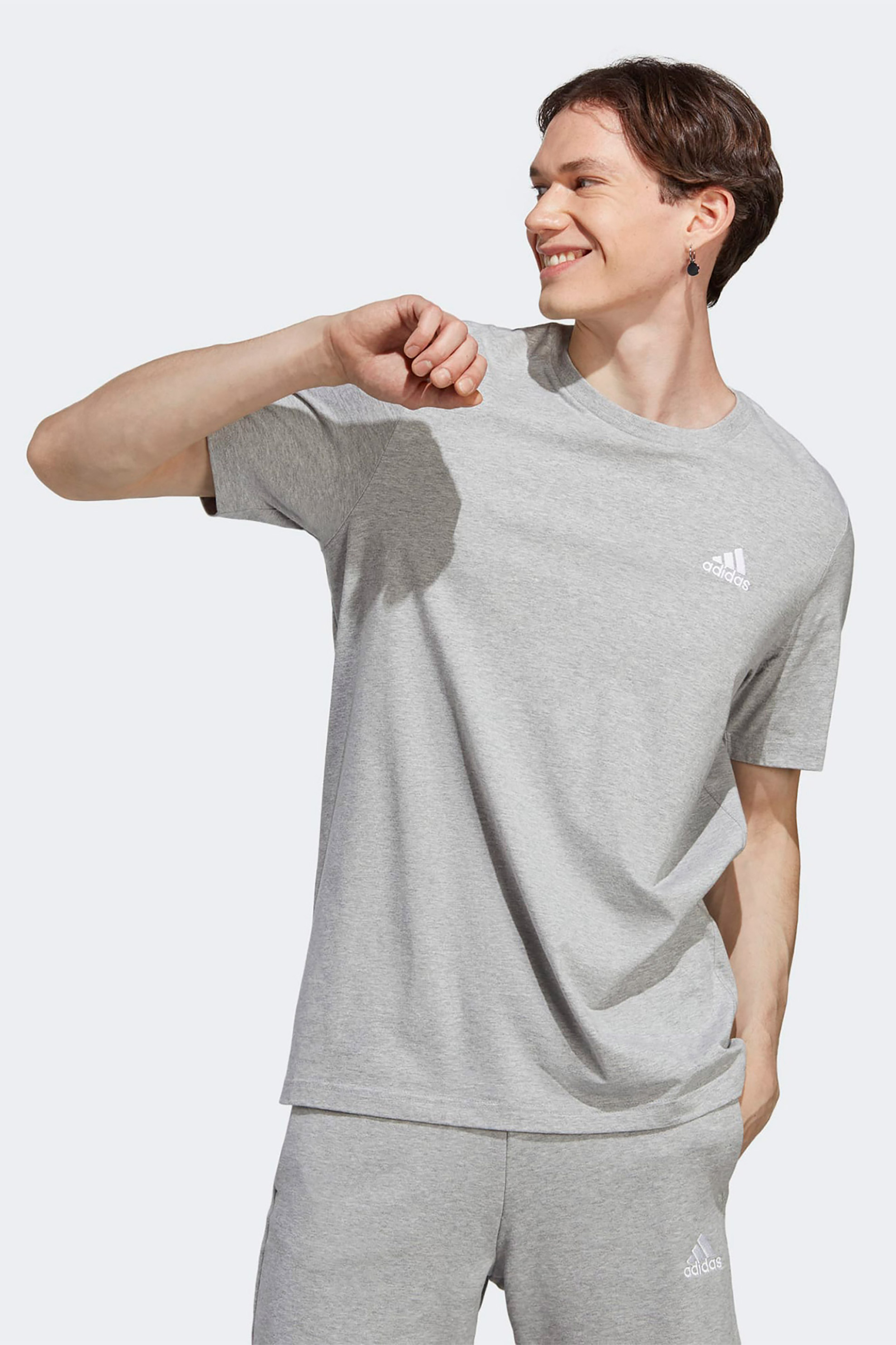 Ανδρική Μόδα > Ανδρικά Αθλητικά > Ανδρικά Αθλητικά Ρούχα > Αθλητικές Μπλούζες > Ανδρικά Αθλητικά T-Shirts Adidas ανδρικό αθλητικό T-shirt μονόχρωμο με κεντημένο contrast λογότυπο "M SL SJ T" - IC9288 Γκρι