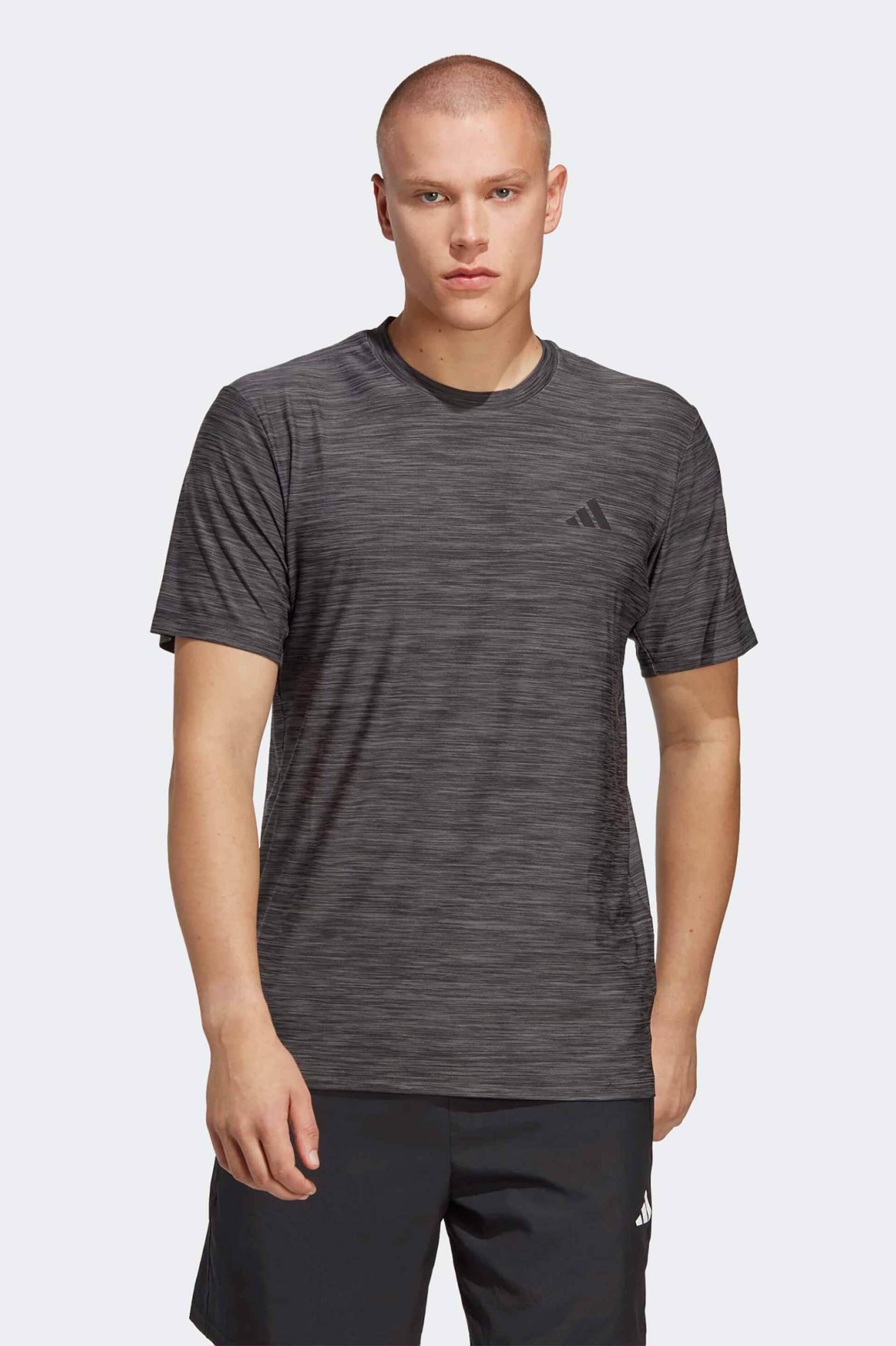 ADIDAS Adidas ανδρικό αθλητικό T-shirt δίχρωμο με διακριτικό logo print στο στήθος "Train Essentials" - IC7418 Ανθρακί