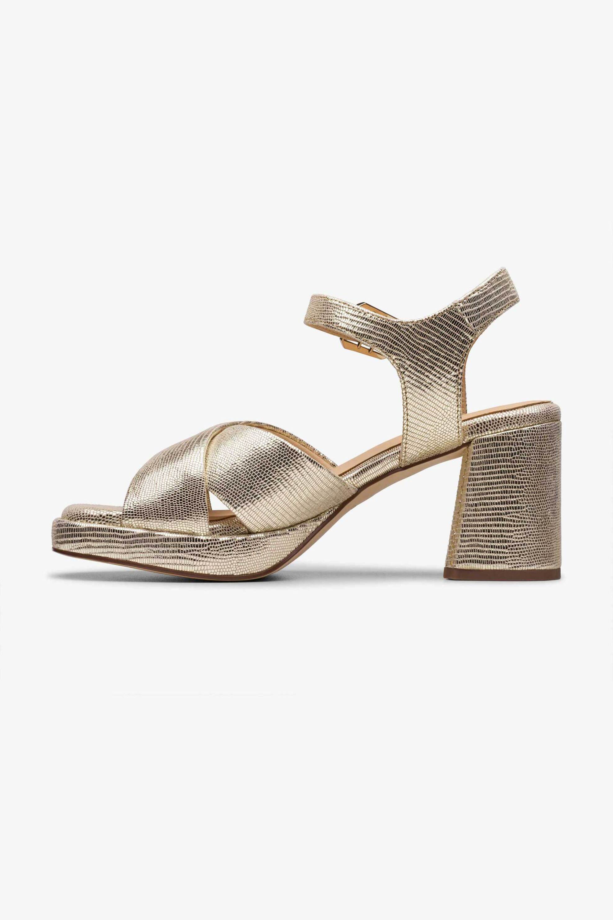 Clarks γυναικεία δερμάτινα πέδιλα με χοντρό τακούνι 