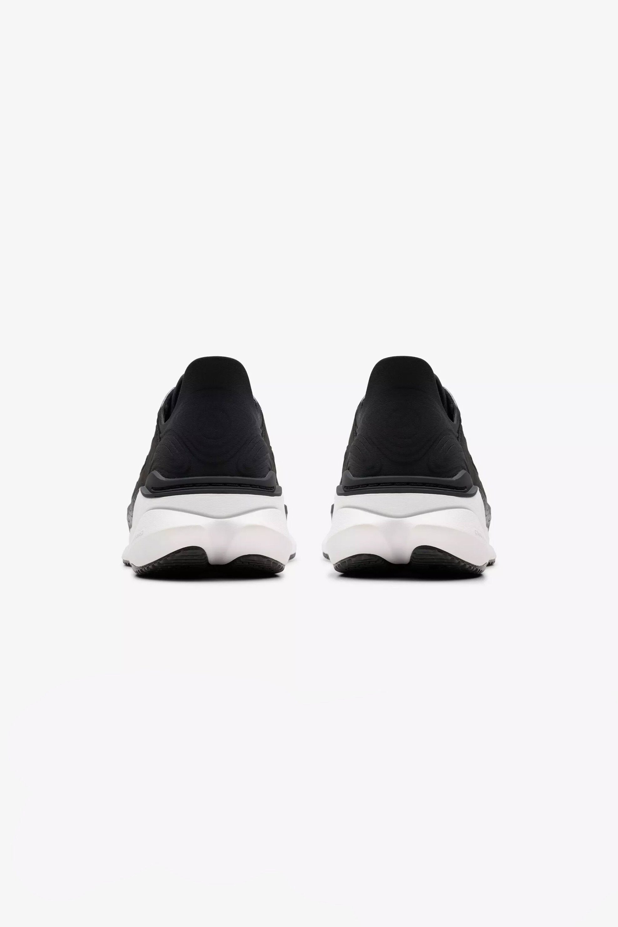 Clarks γυναικεία sneakers "Pace" - 26184715 Μαύρο φωτογραφία