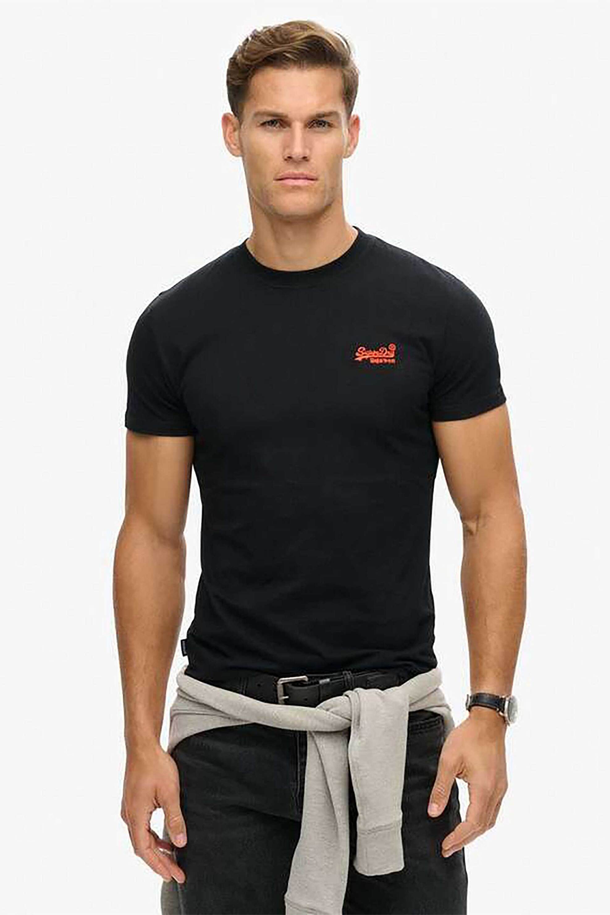 Superdry ανδρικό T-shirt με κεντημένο λογότυπο Slim Fit "Essential Logo" - M1011245A Μαύρο