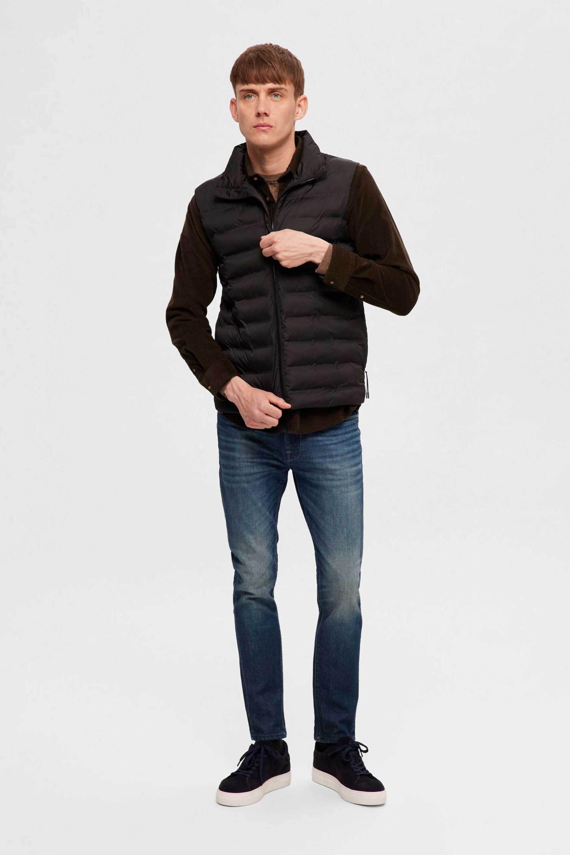 Selected ανδρικό αμάνικο μπουφάν αδιάβροχο με καπιτονέ σχέδιο και ψηλό λαιμό Regular Fit - 16089396 Μαύρο φωτογραφία