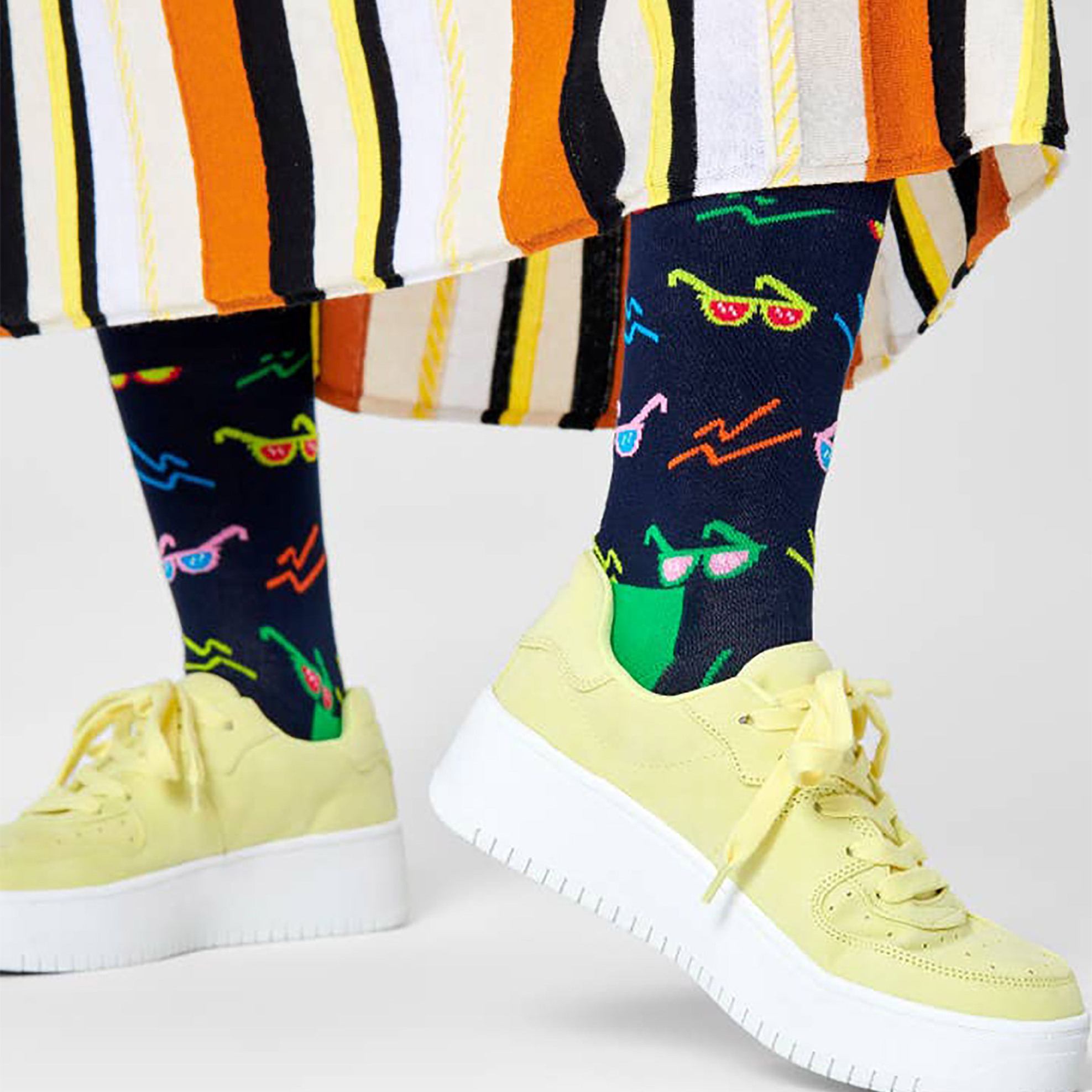 Happy Socks unisex κάλτσες "Sunny Days" - SND01-6500 Μαύρο φωτογραφία