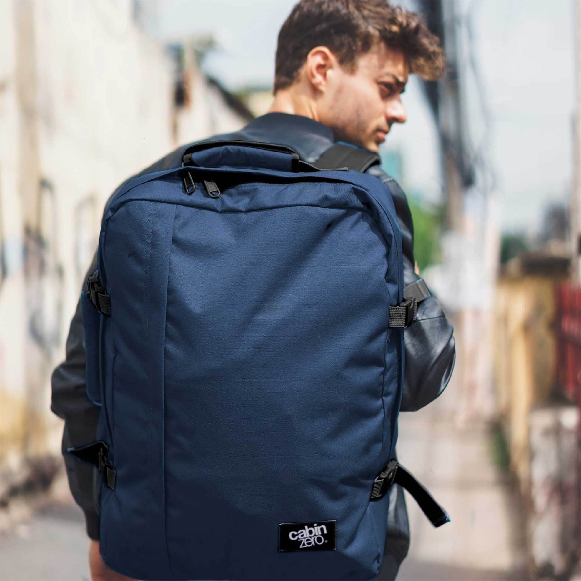 Cabin Zero unisex backpack μονόχρωμο με θήκη laptop και πλαϊνή λαβή χειρός "Classic 44L" - CZ061205 φωτογραφία