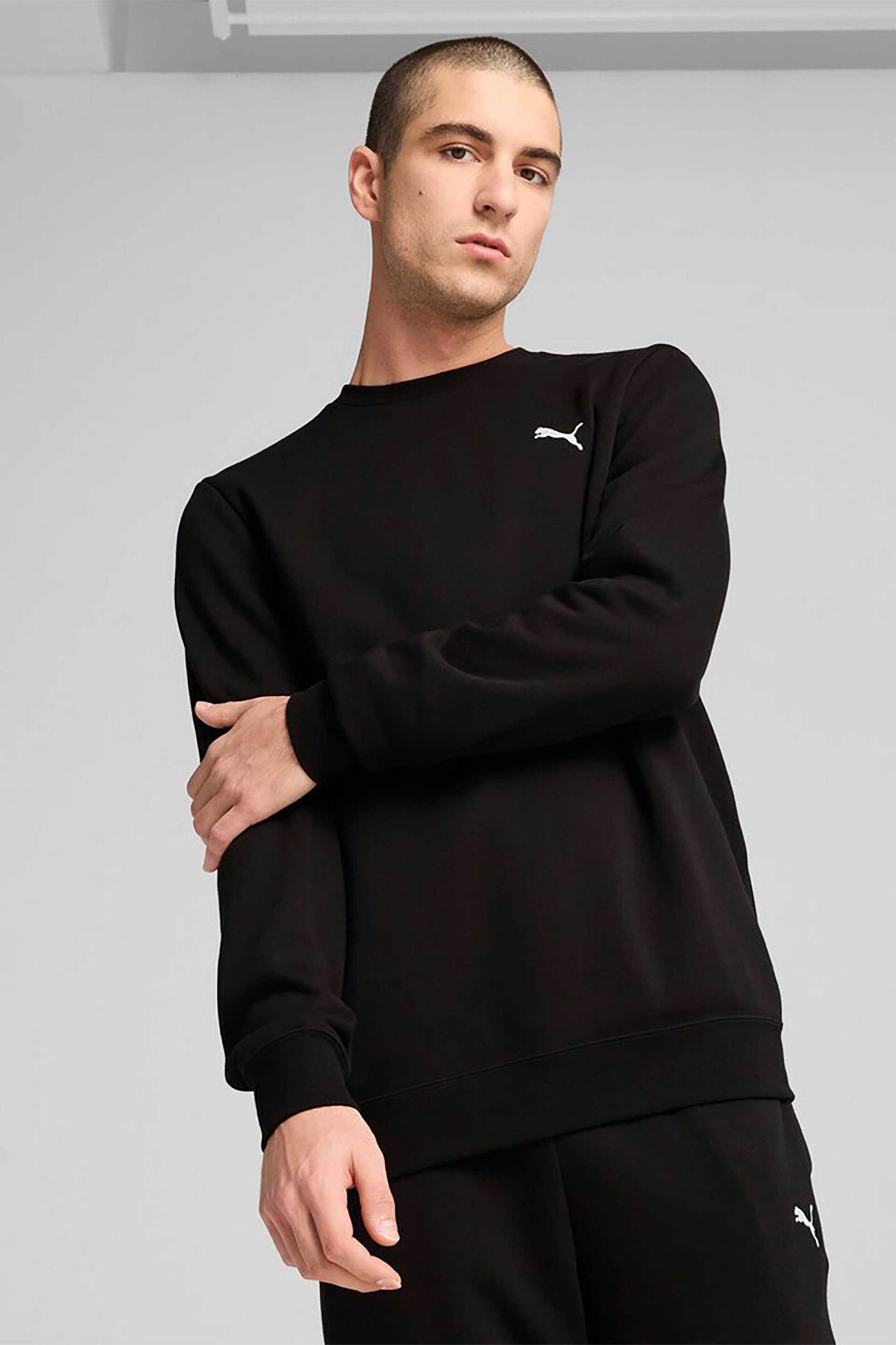 Puma ανδρική μπλούζα φούτερ με λογότυπο Regular Fit "Essential" - 682566 Μαύρο