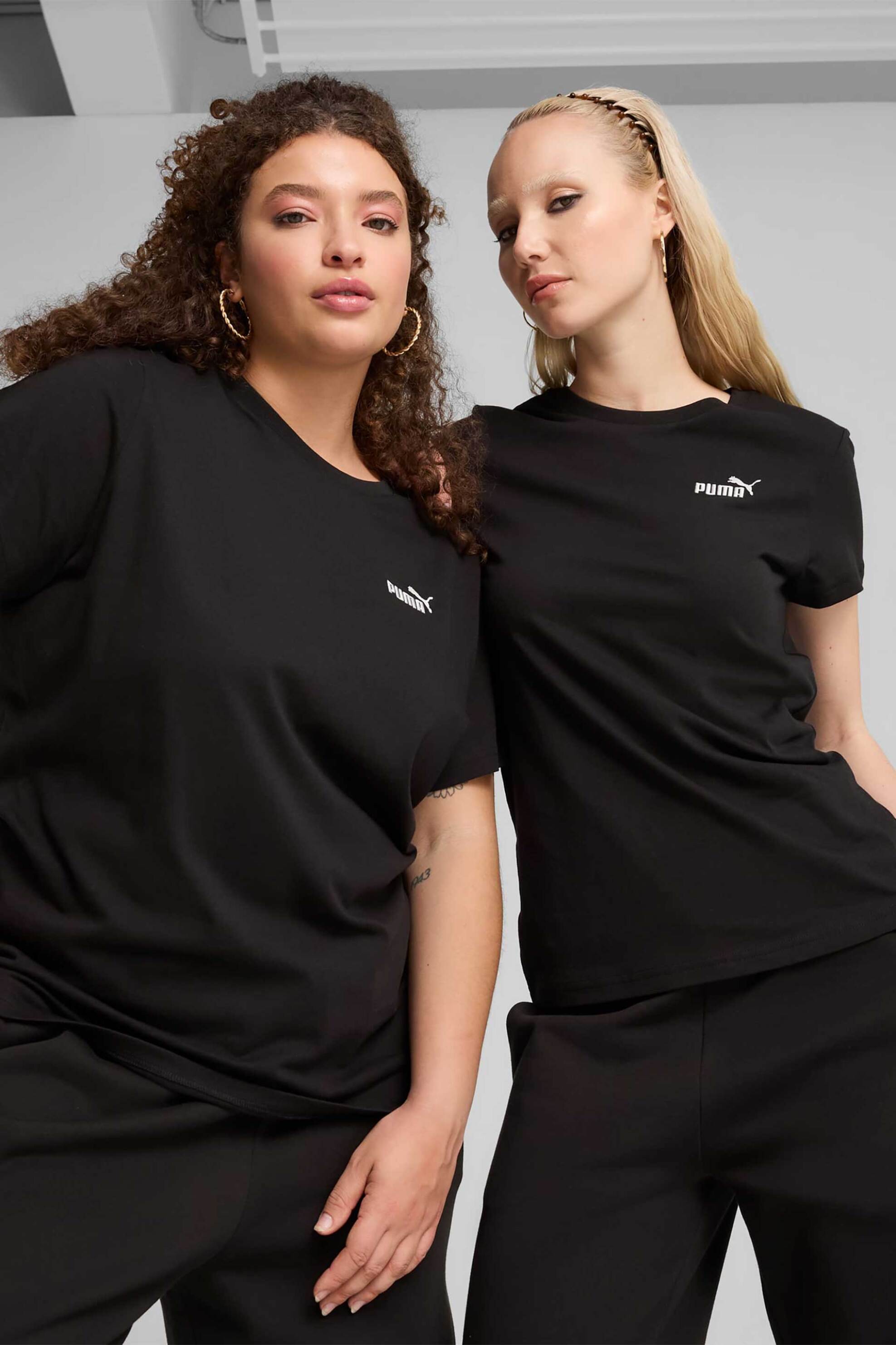 Puma γυναικείο T-shirt με λογότυπο Regular Fit "Essential" - 682372 Μαύρο