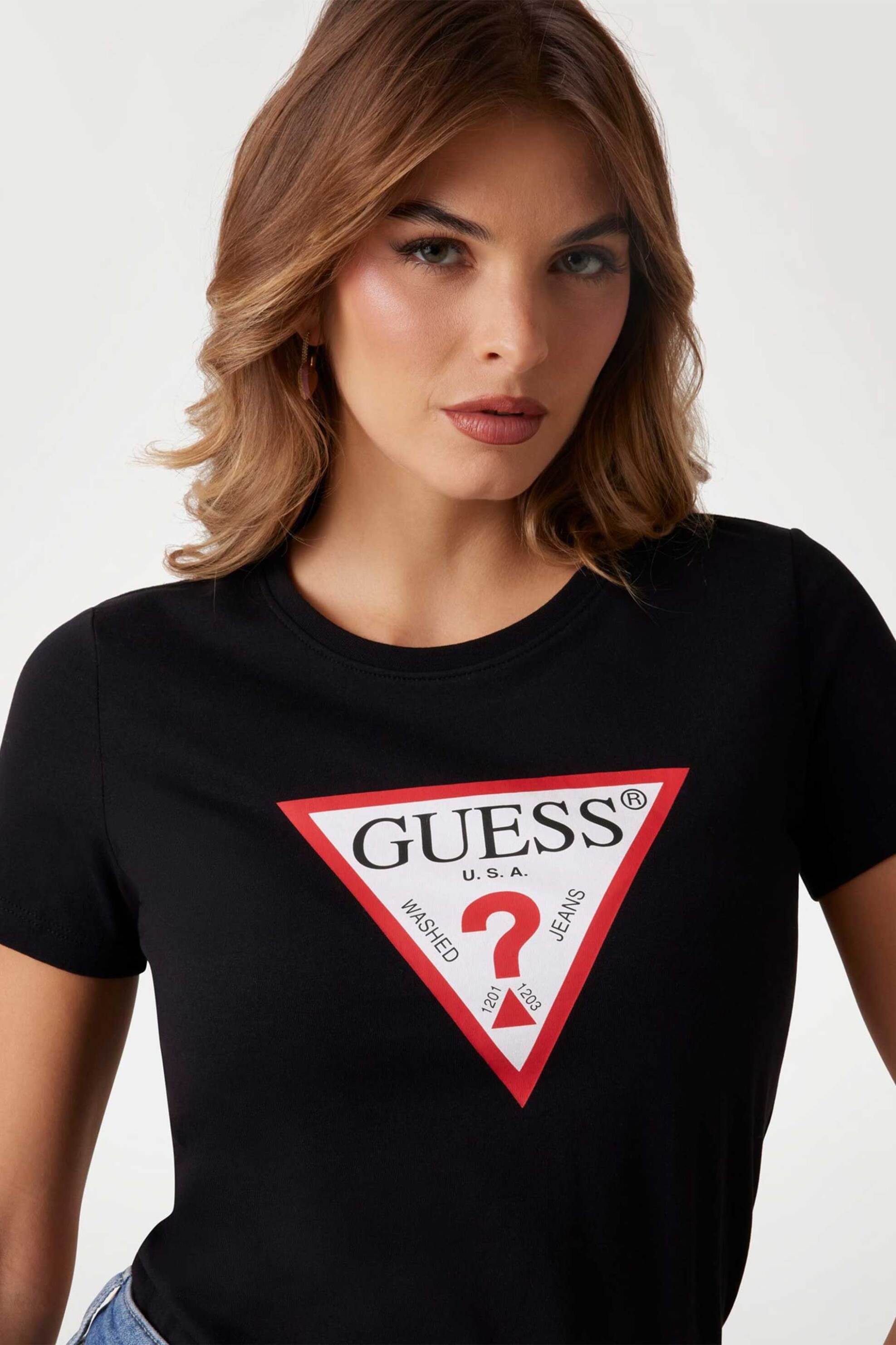 Guess γυναικείο βαμβακερό T-shirt με τριγωνικό λογότυπο μπροστά - W1YI1BI3Z14 Μαύρο