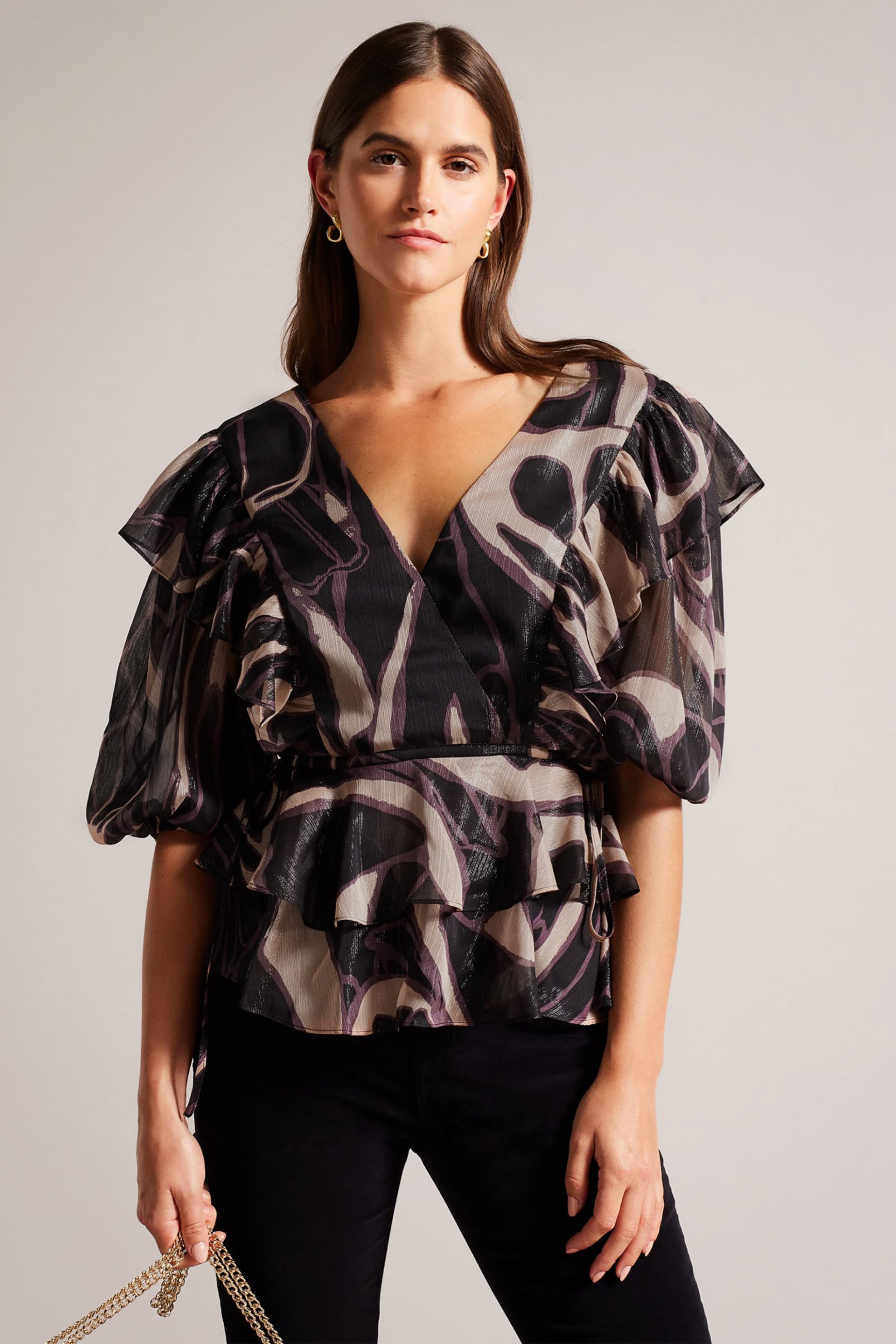 TED BAKER Ted Baker γυναικεία μπλούζα με άνοιγμα στην πλάτη και διακοσμητικό βολάν "Jasmyna" - 266022 Μαύρο