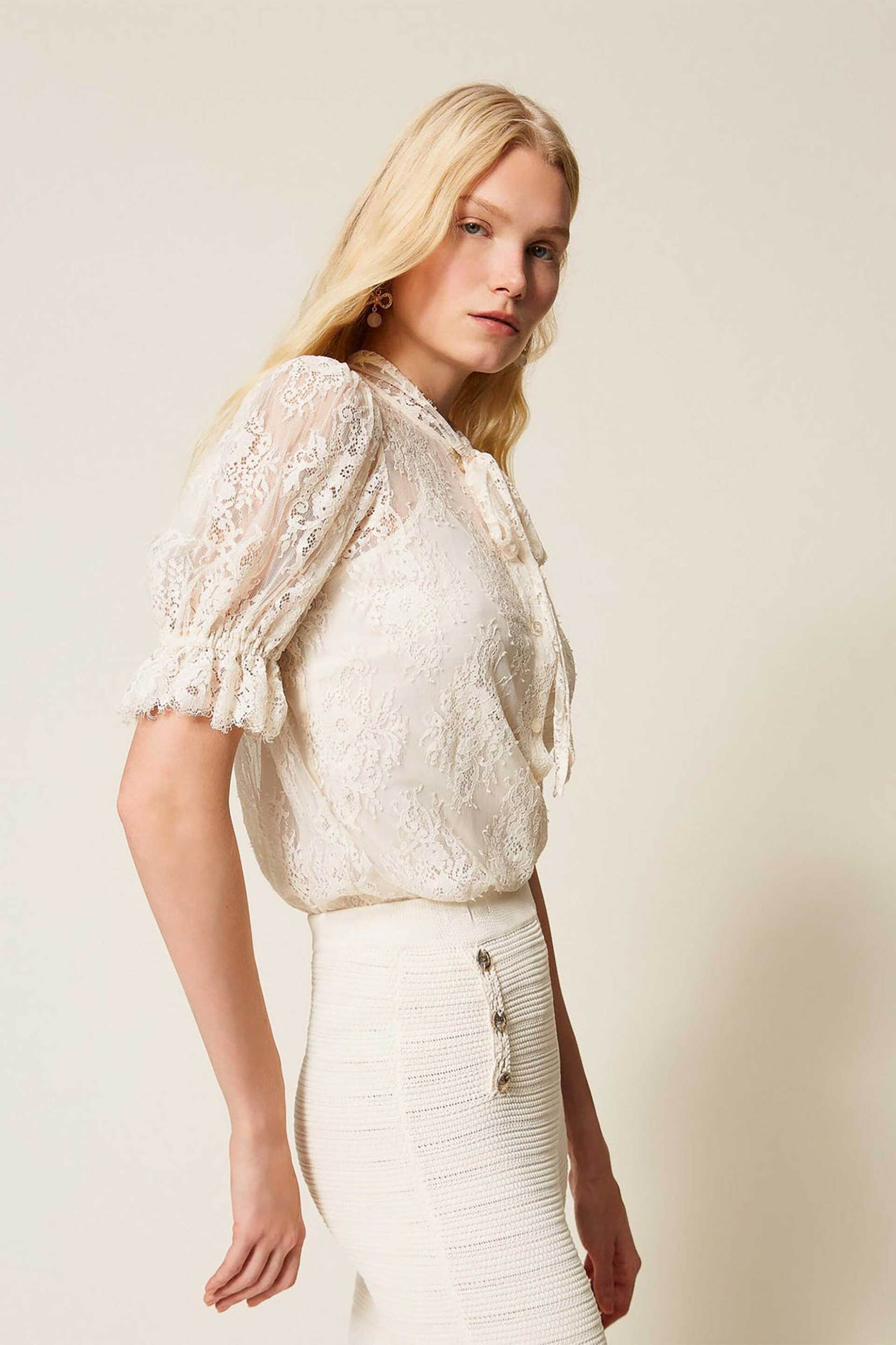 Twinset Γυναικεία Μπλούζα Δαντέλα με Φιόγκο - 261Tp2625 Εκρού