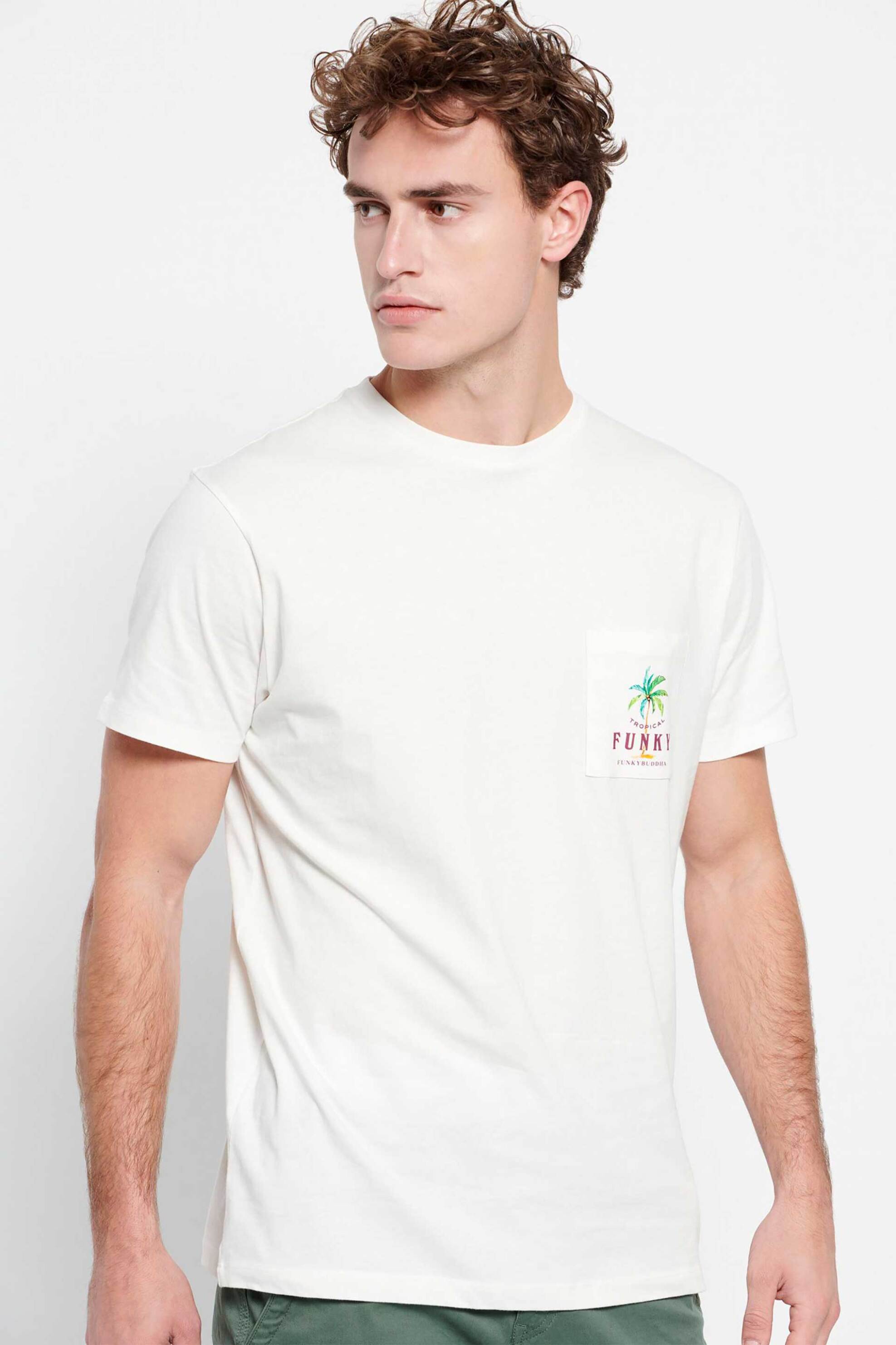 Ανδρική Μόδα > Ανδρικά Ρούχα > Ανδρικές Μπλούζες > Ανδρικά T-Shirts Funky Buddha ανδρικό βαμβακερό T-shirt μονόχρωμο με τσέπη και palm tree print στο στήθος - FBM007-385-04 Κρέμ