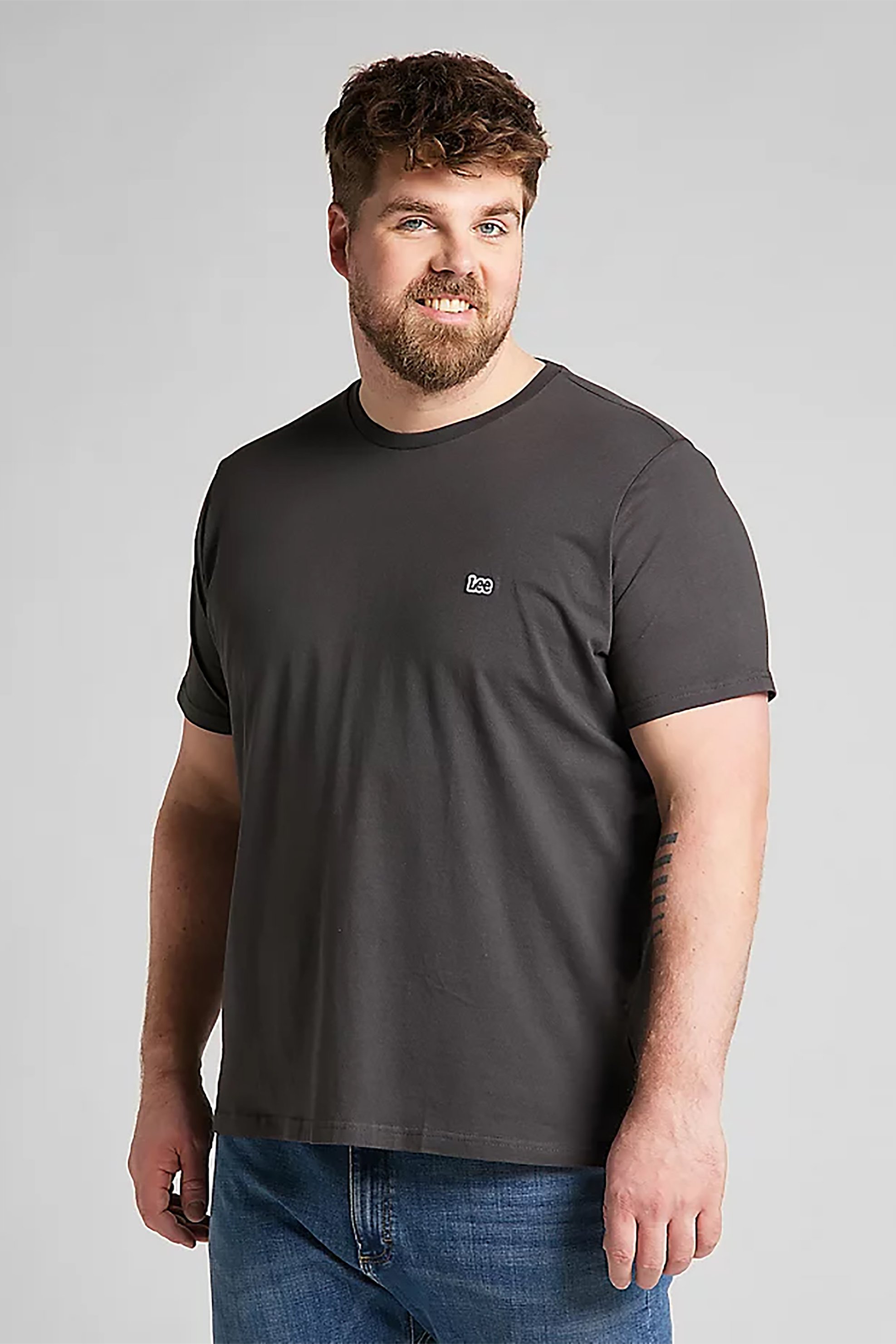 Lee ανδρικό T-shirt μονόχρωμο με logo patch Regular Fit - L60UFQON-** Γκρι