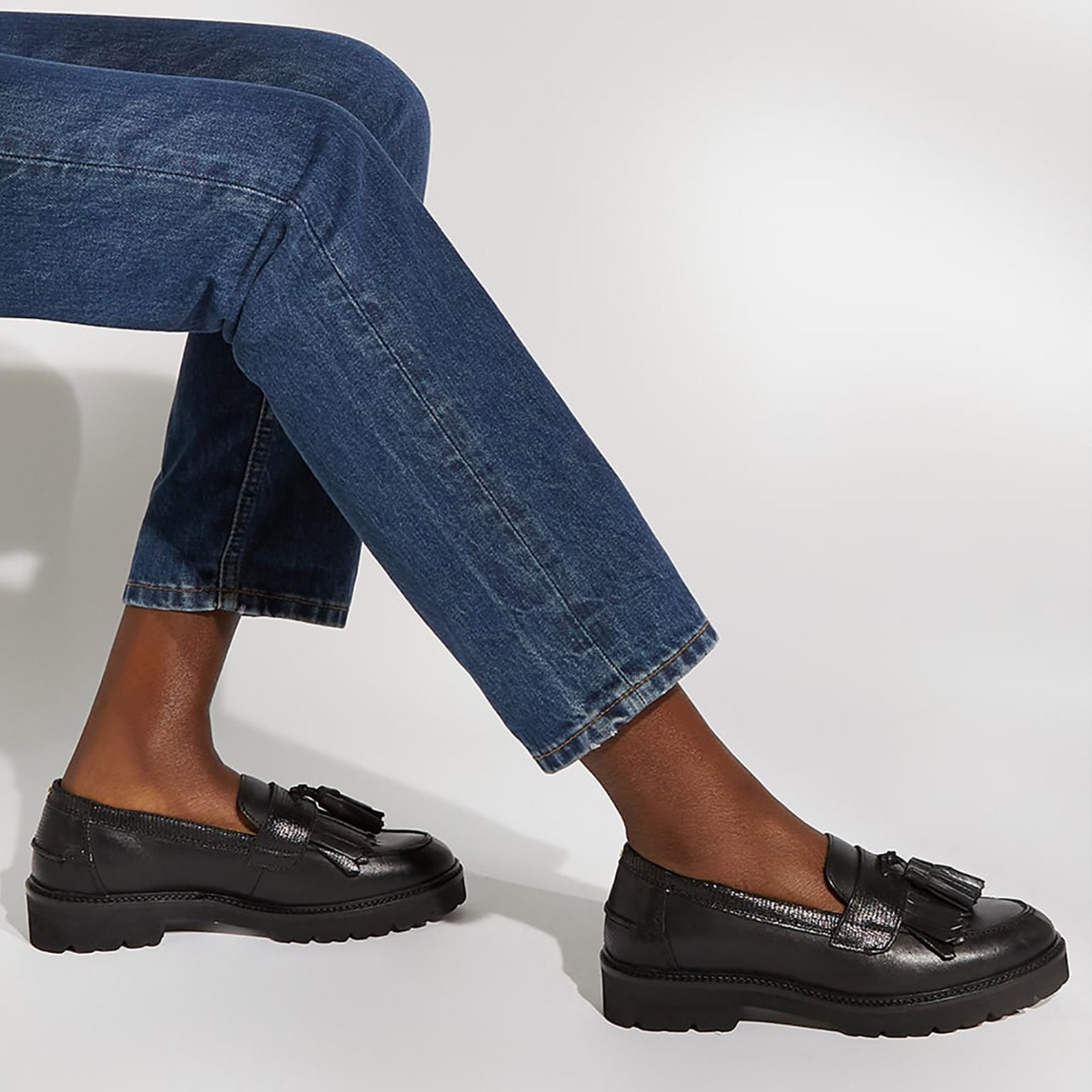 DUNE LONDON Dune London γυναικεία δερμάτινα loafers μονόχρωμα με διακοσμητικό φουντάκι "Gallagher" - 0076509230005 Μαύρο - 2