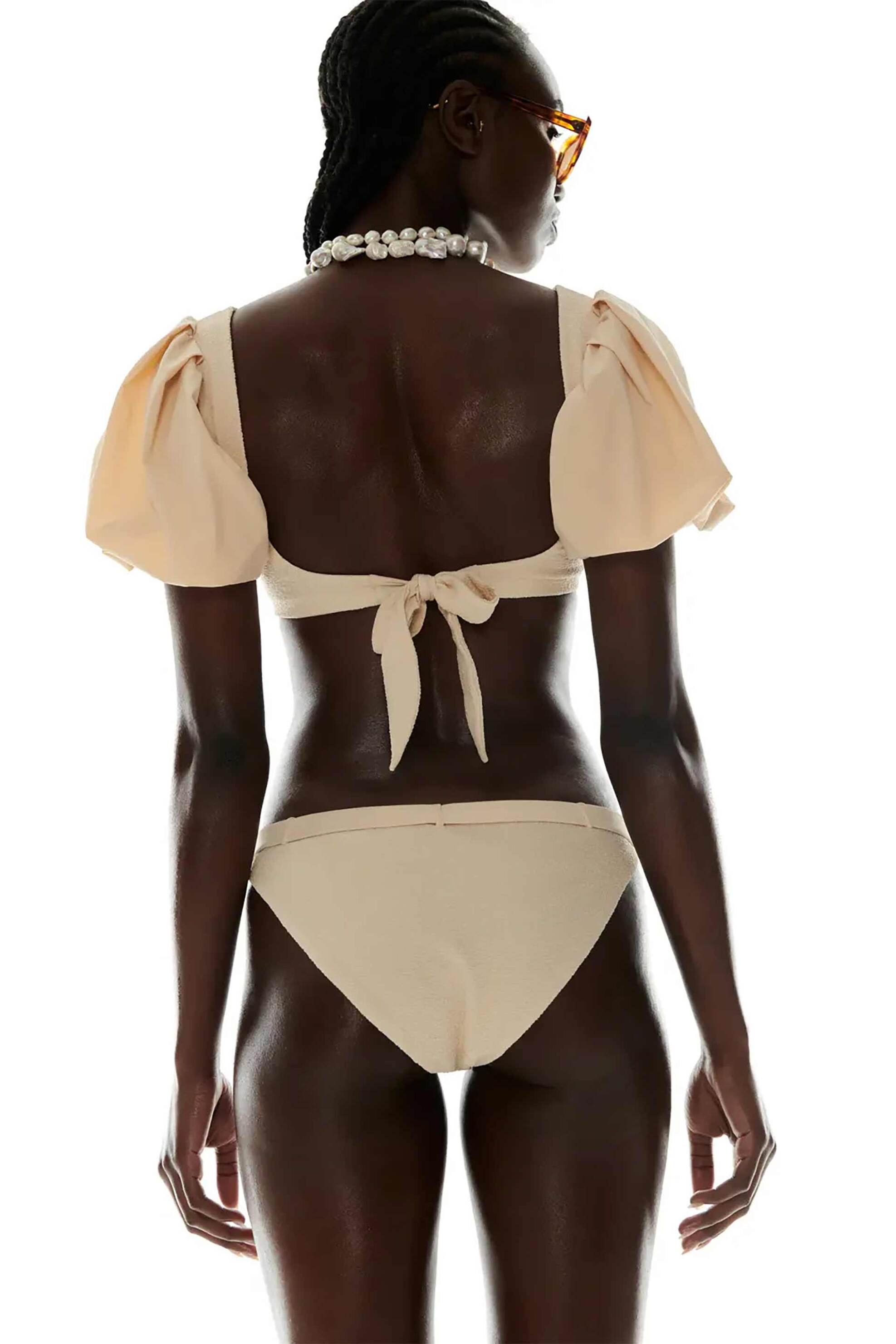 Love Stories γυναικείο bikini slip μονόχρωμο με λεπτομέρεια αλυσίδα κοκάλινη μπροστά "Pippa" - S2322180180 Εκρού