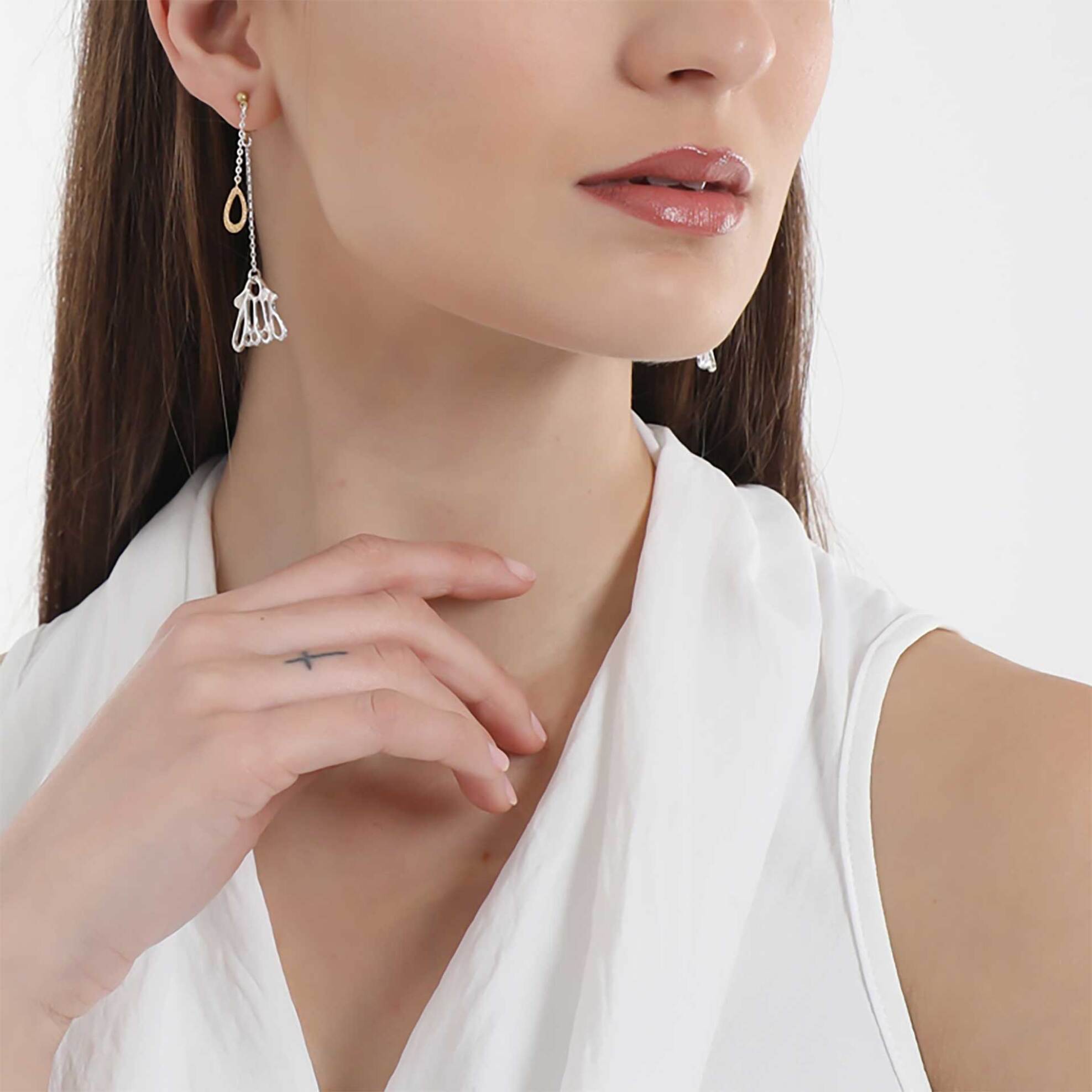 Folli Follie γυναικεία μακριά δίχρωμα ασημένια κρεμαστά σκουλαρίκια με μοτίφ φτερό και αλυσίδες "Winged Spirit" - 1E23S095Y Ασημί φωτογραφία