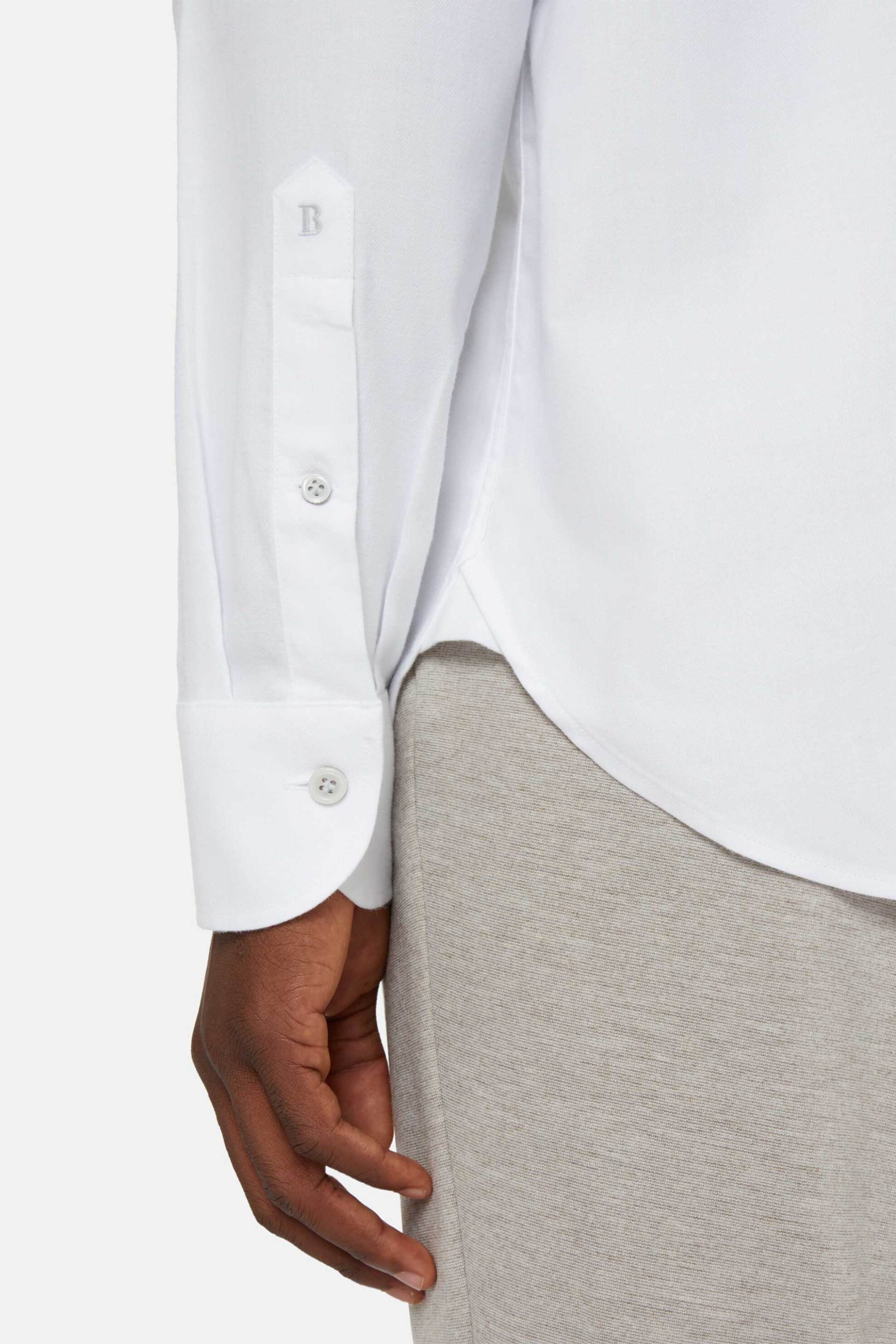 Boggi Milano ανδρικό πουκάμισο μονόχρωμο με τσέπες Regular Fit - BO23A043601 Λευκό φωτογραφία