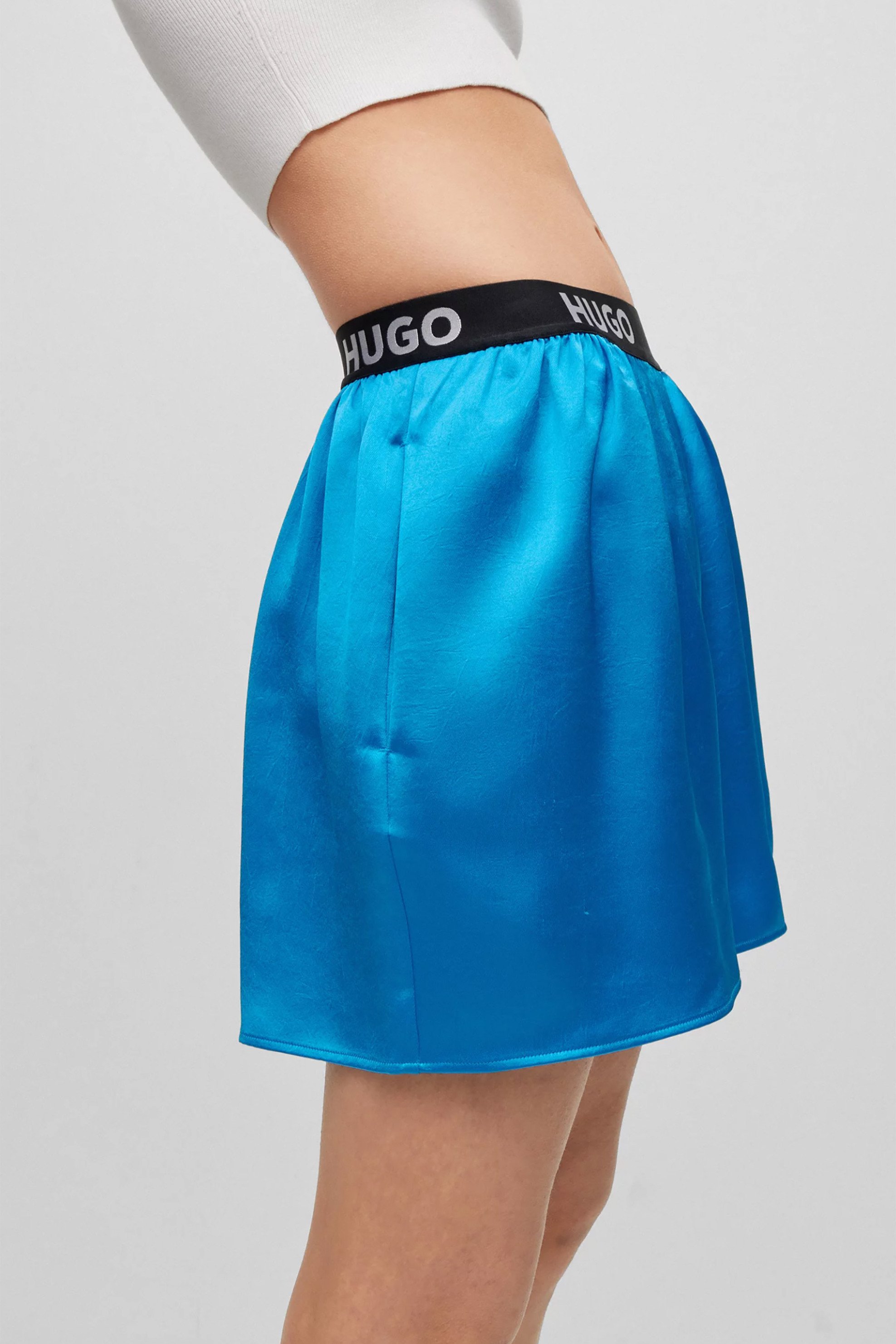 HUGO Hugo Boss γυναικείο σορτς satin ψηλόμεσο με logo tape στη μέση "Hellys" - 50488572 - 2