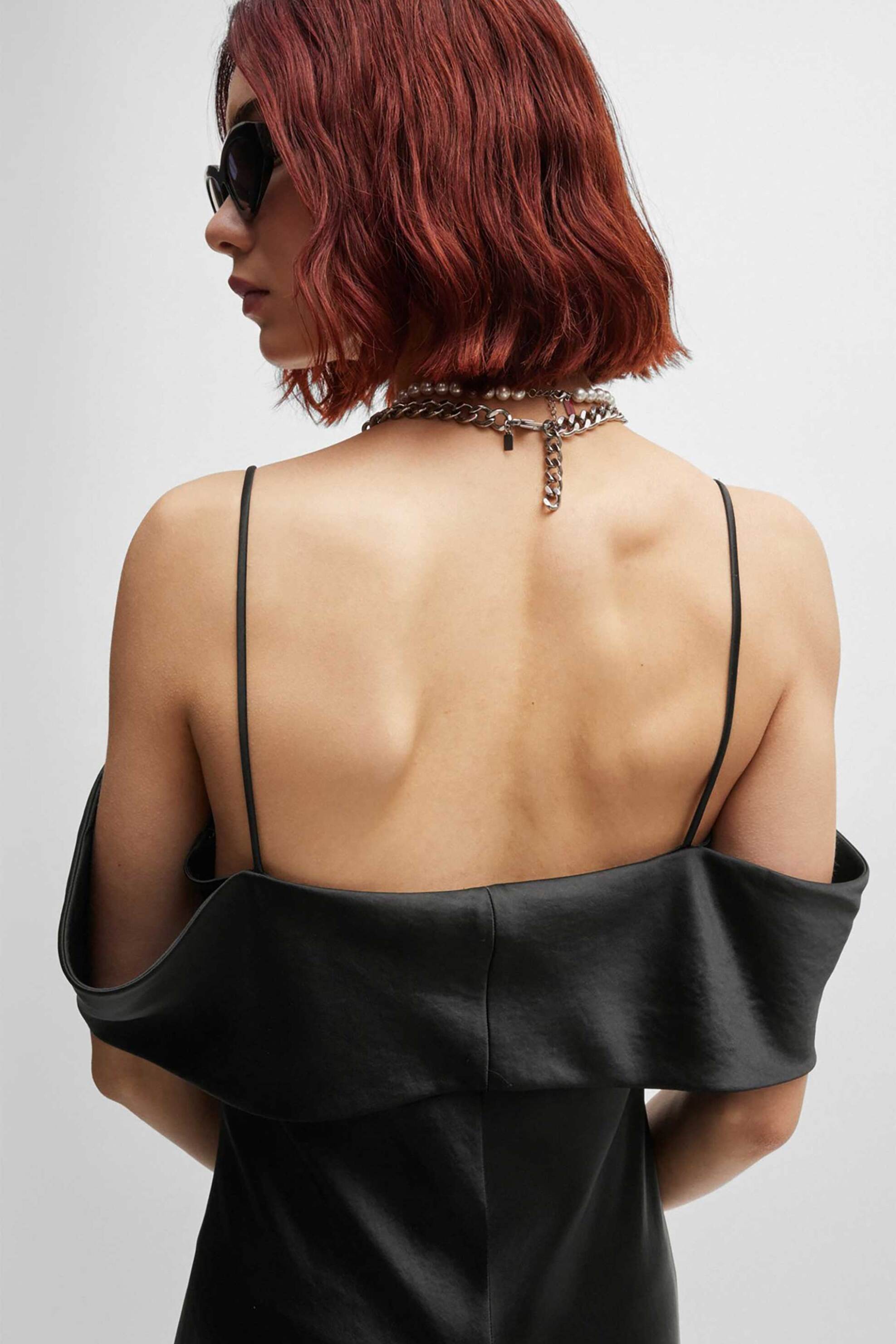 Hugo Boss γυναικείο midi φόρεμα μονόχρωμο με βολάν "Κendala" - 50516873 Μαύρο φωτογραφία