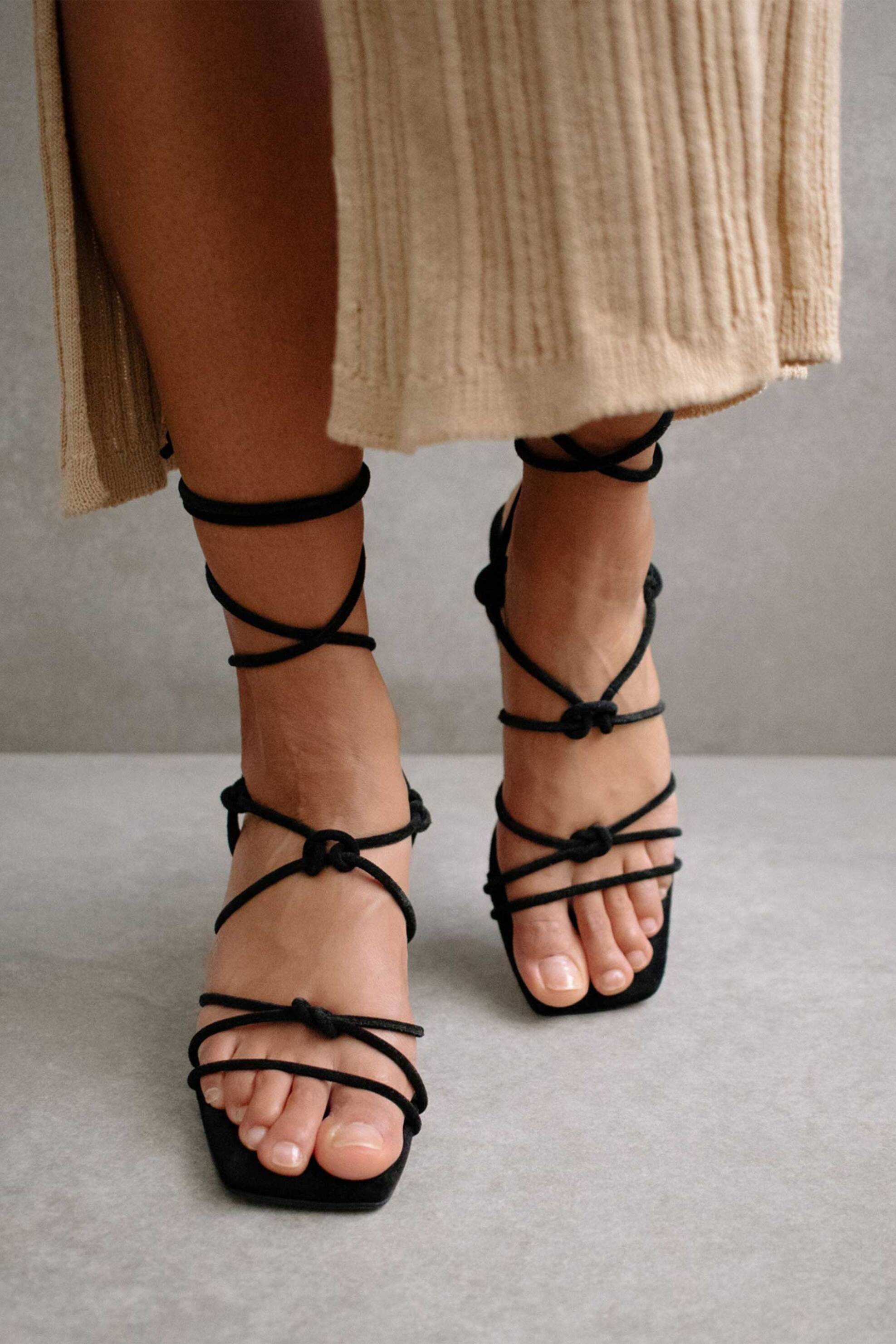 ALOHAS Alohas γυνακεία suede πέδιλα με λεπτά λουράκια "Paloma" - S00083-25 Μαύρο
