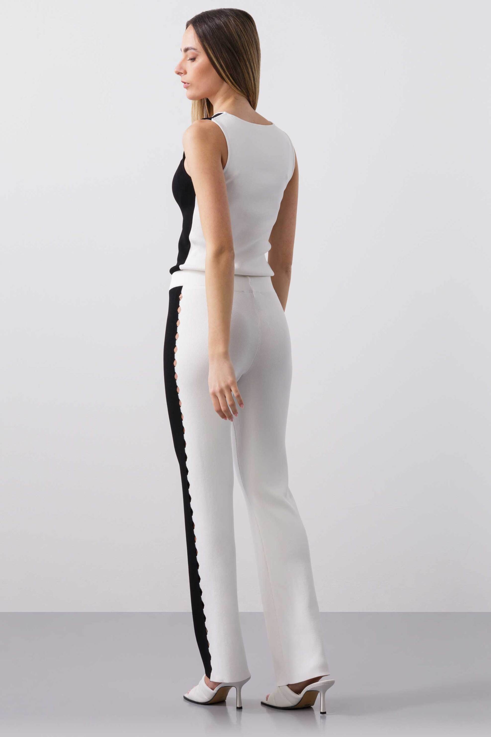 Bcbgmaxazria Γυναικείο Πλεκτό Παντελόνι με Διάτρητο Γεωμετρικό Σχέδιο Και Color Block - 23Skp162Kn14 Μπεζ