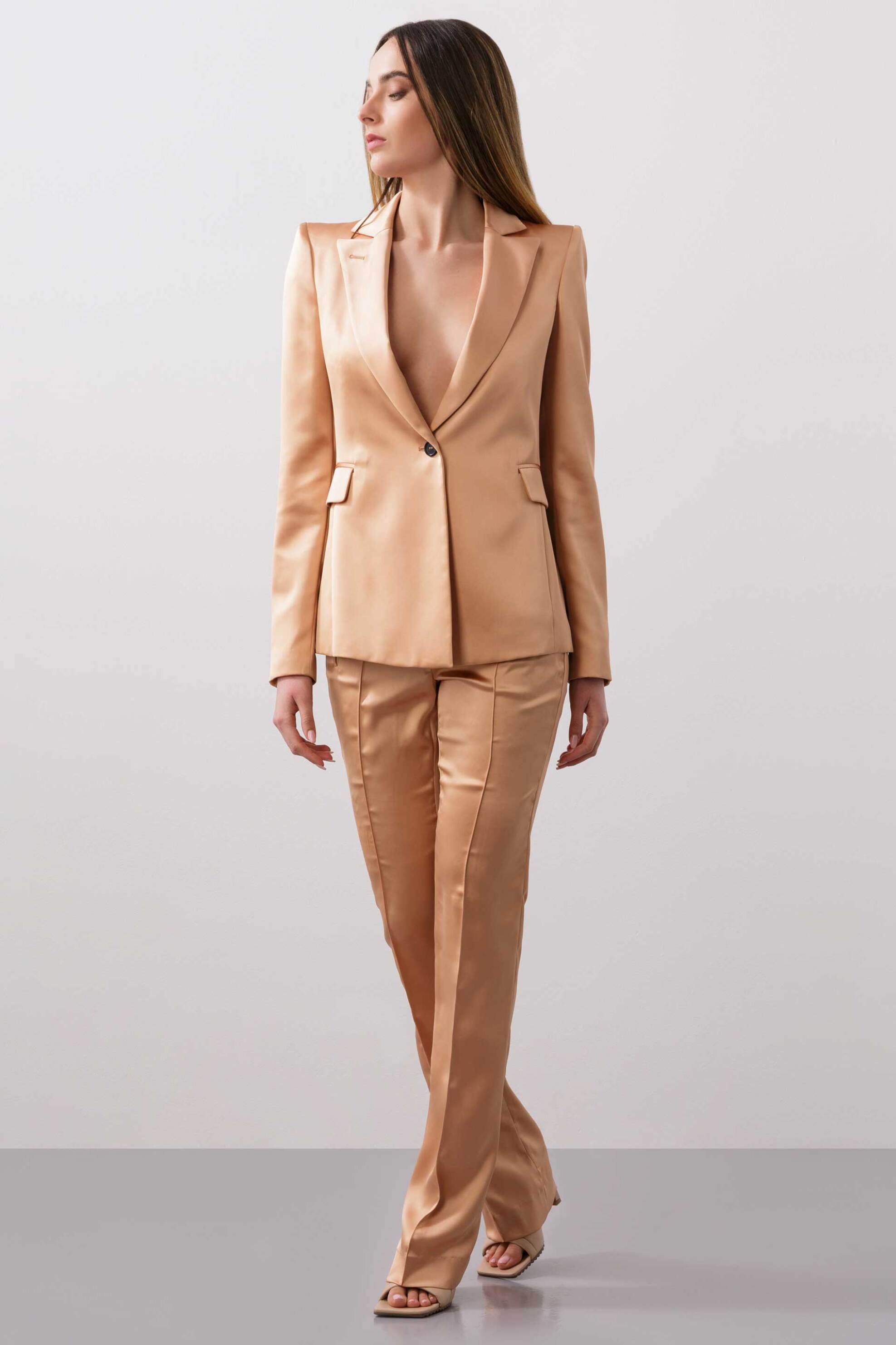 BCBGMAXAZRIA BCBGMAXAZRIA γυναικείο κλασσικό σατέν σακάκι με βάτες - 23SRJ050VI06 Σομόν - 3