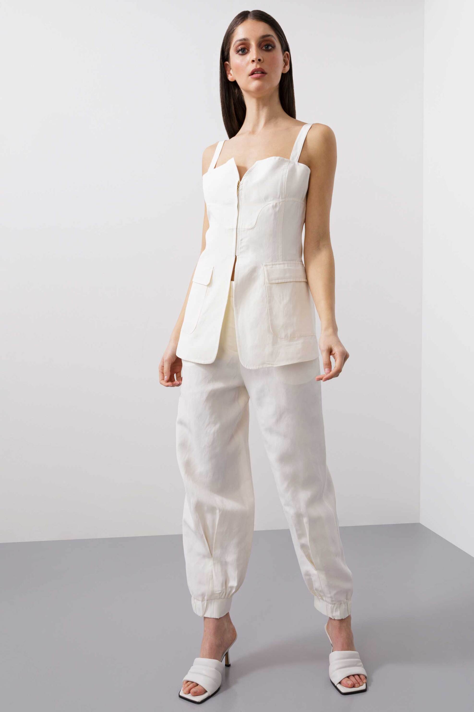 BCBGMAXAZRIA BCBGMAXAZRIA γυναικείο τοπ με τσέπες και τιράντες - 23SRT201LI02 Λευκό - 3