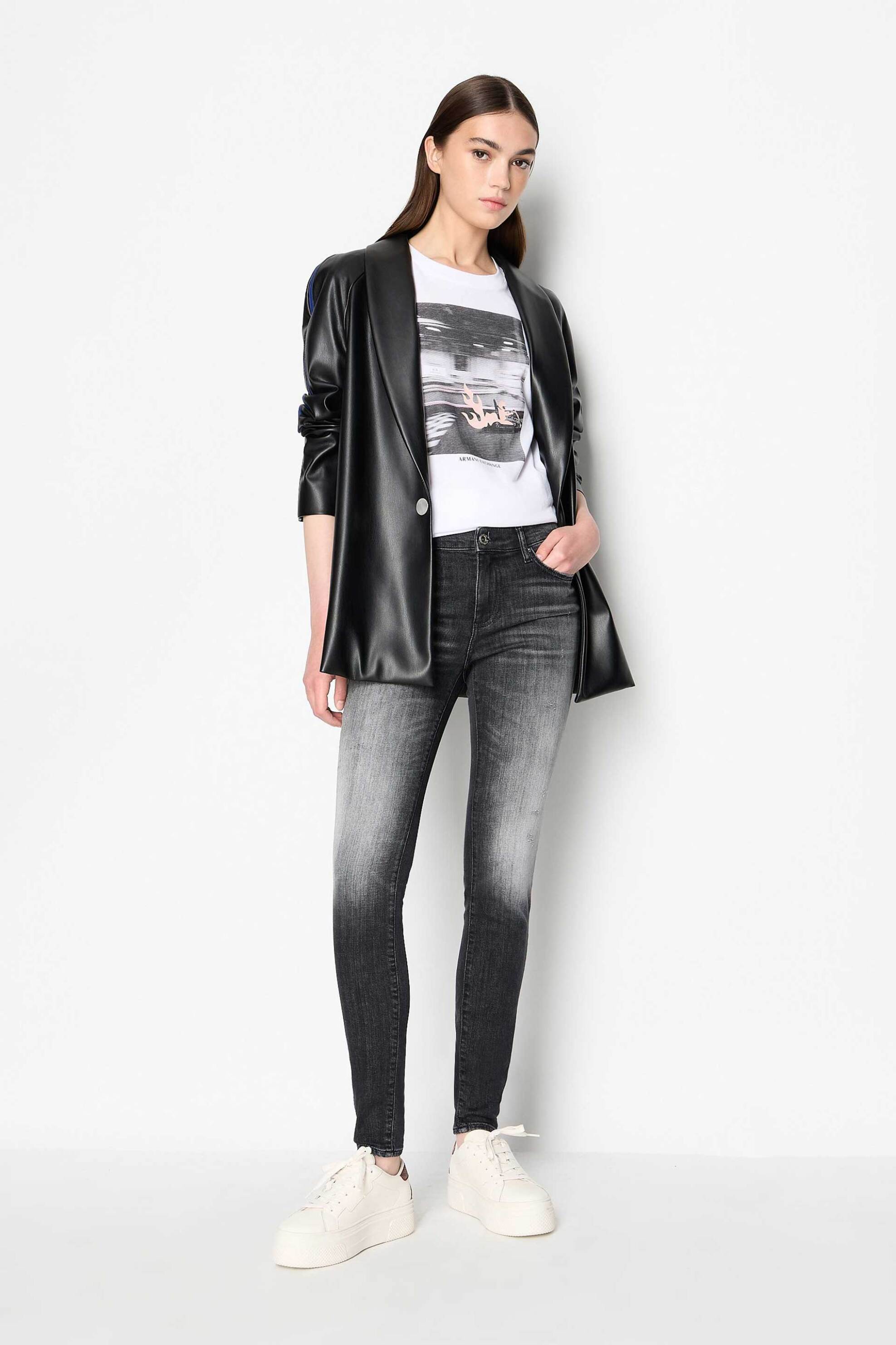 ARMANI EXCHANGE Armani Exchange γυναικείο βαμβακερό T-shirt μονόχρωμο με graphic print μπροστά - 6RYT23YJ3RZ Λευκό