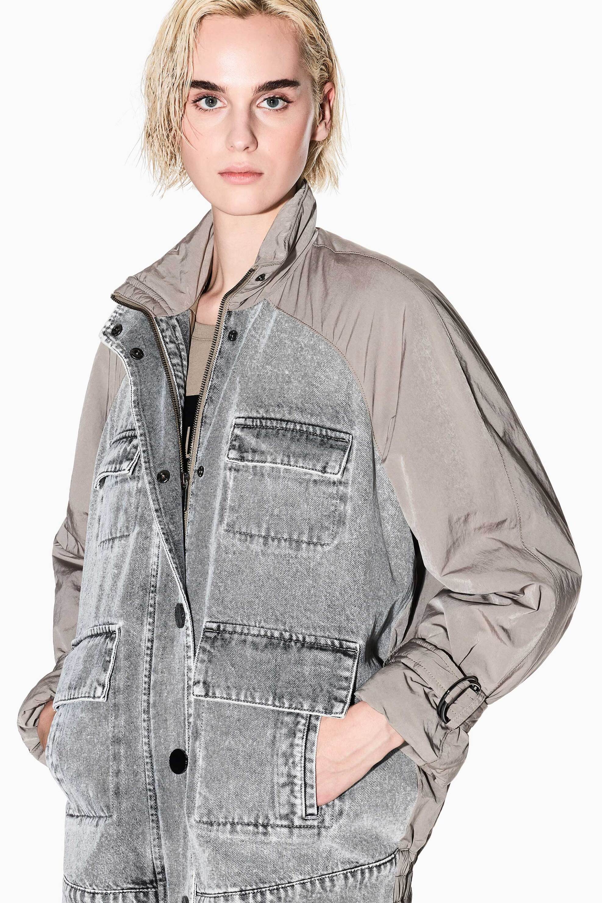 ARMANI EXCHANGE Armani Exchange γυναικείο jacket με ψηλό λαιμό και συνδυασμό υφασμάτων Loose Fit - XW001393AF16176 Γκρι - 2