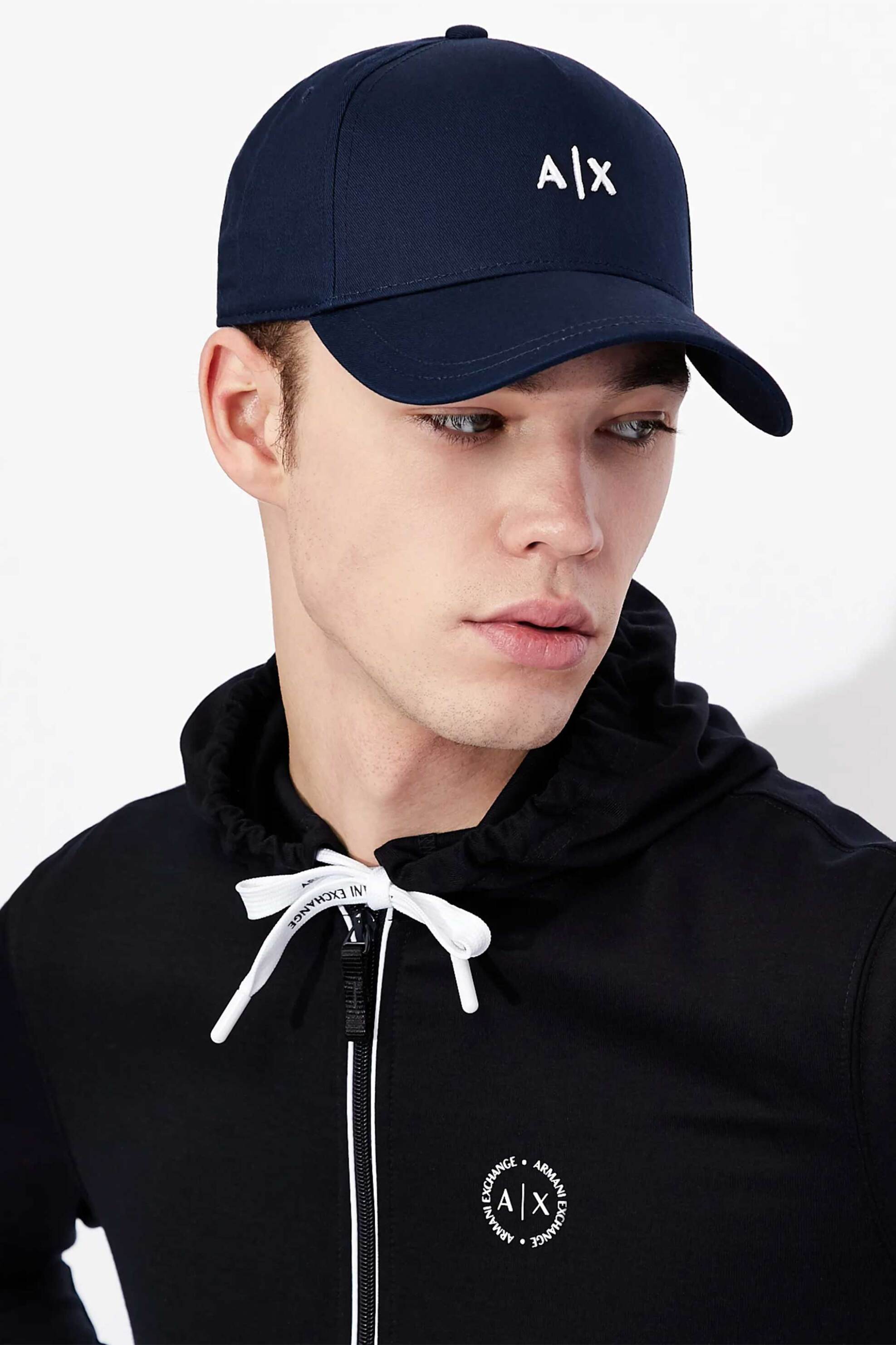 Armani Exchange ανδρικό καπέλο με κεντημένο logo - 954112CC571 Μπλε Σκούρο φωτογραφία