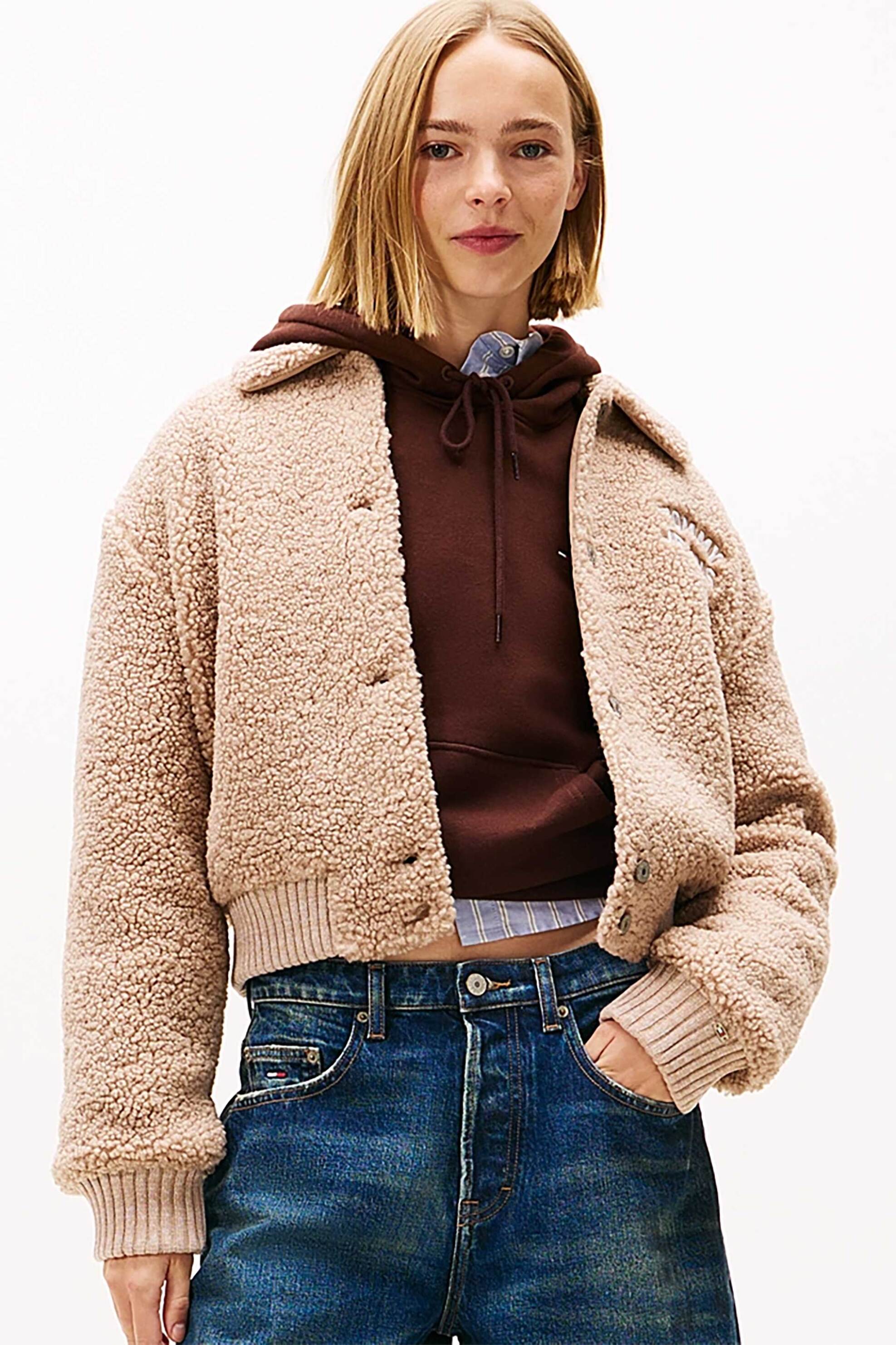 Tommy Jeans γυναικείo bomber jacket fleece με logo print "Varsity"