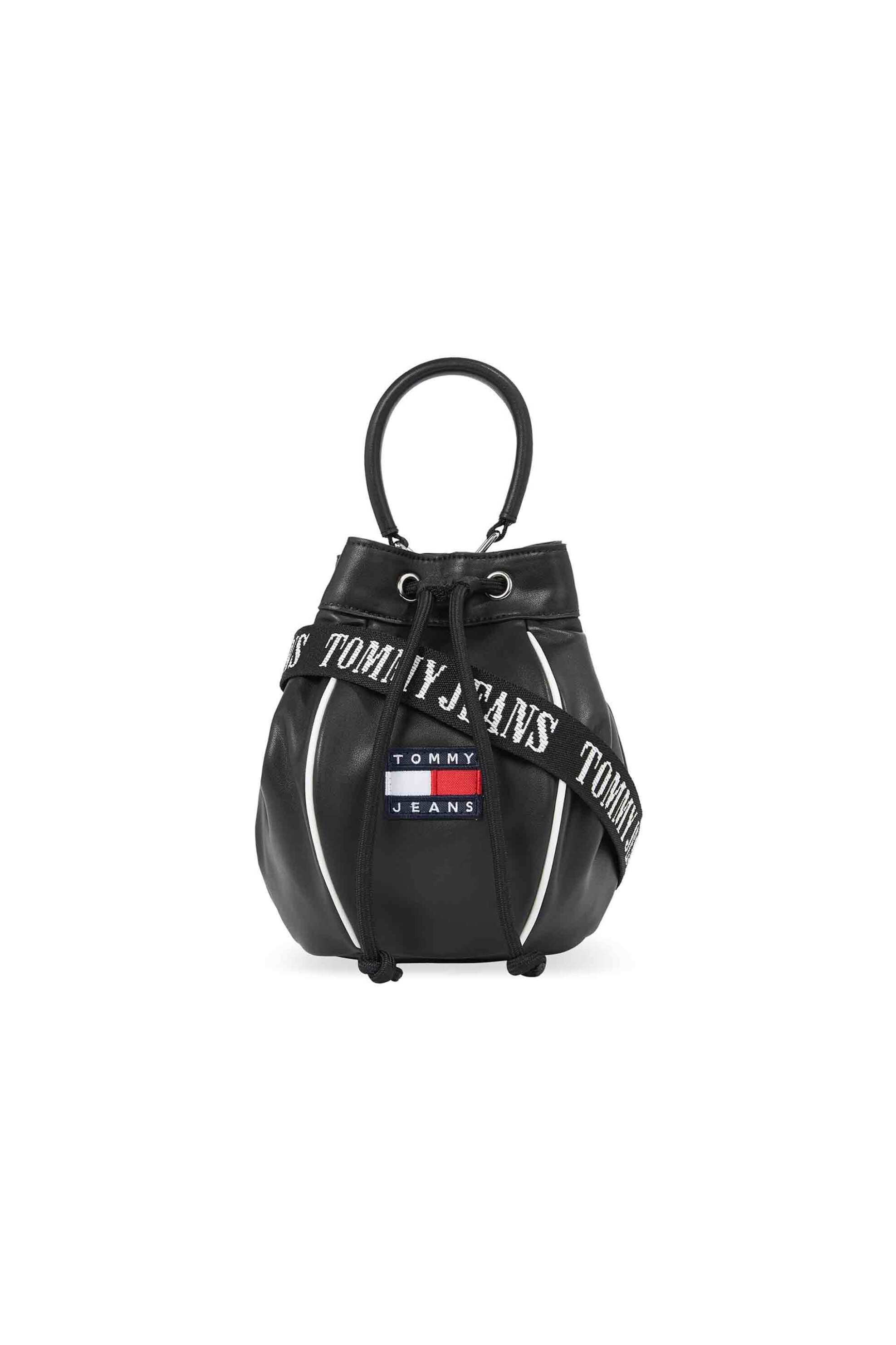TOMMY JEANS Tommy Jeans γυναικεία τσάντα bucket μονόχρωμη με contrast logo patch - AW0AW15437 Μαύρο