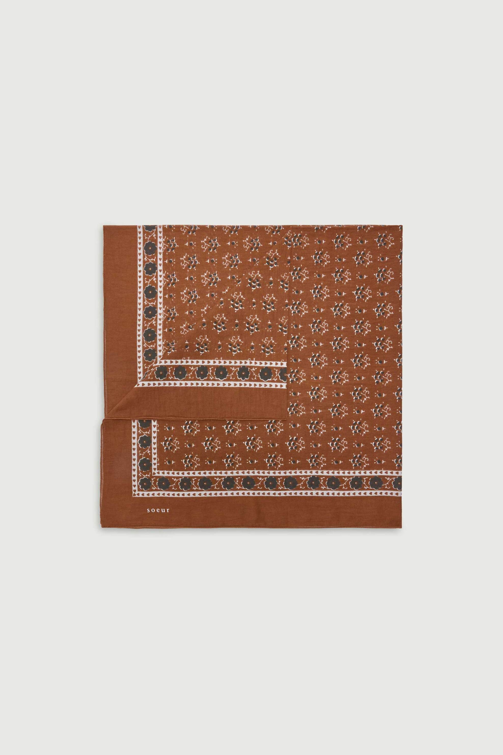 Soeur γυναικείο φουλάρι με all-over print 