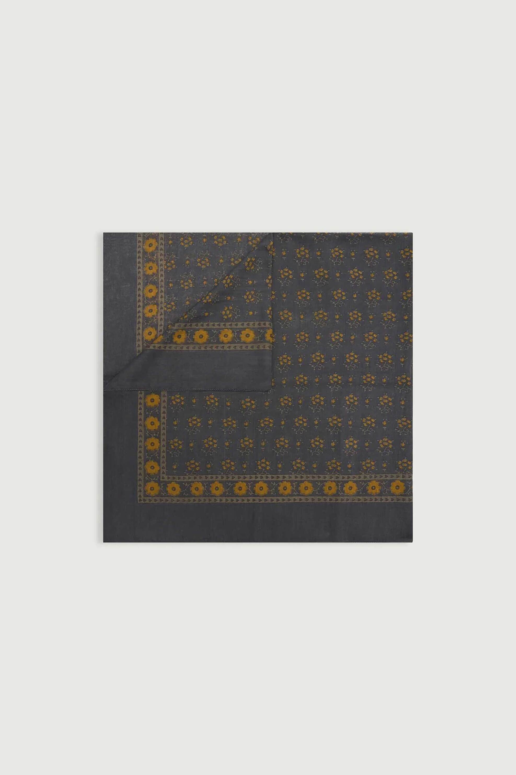 Soeur γυναικείο φουλάρι με all-over print 