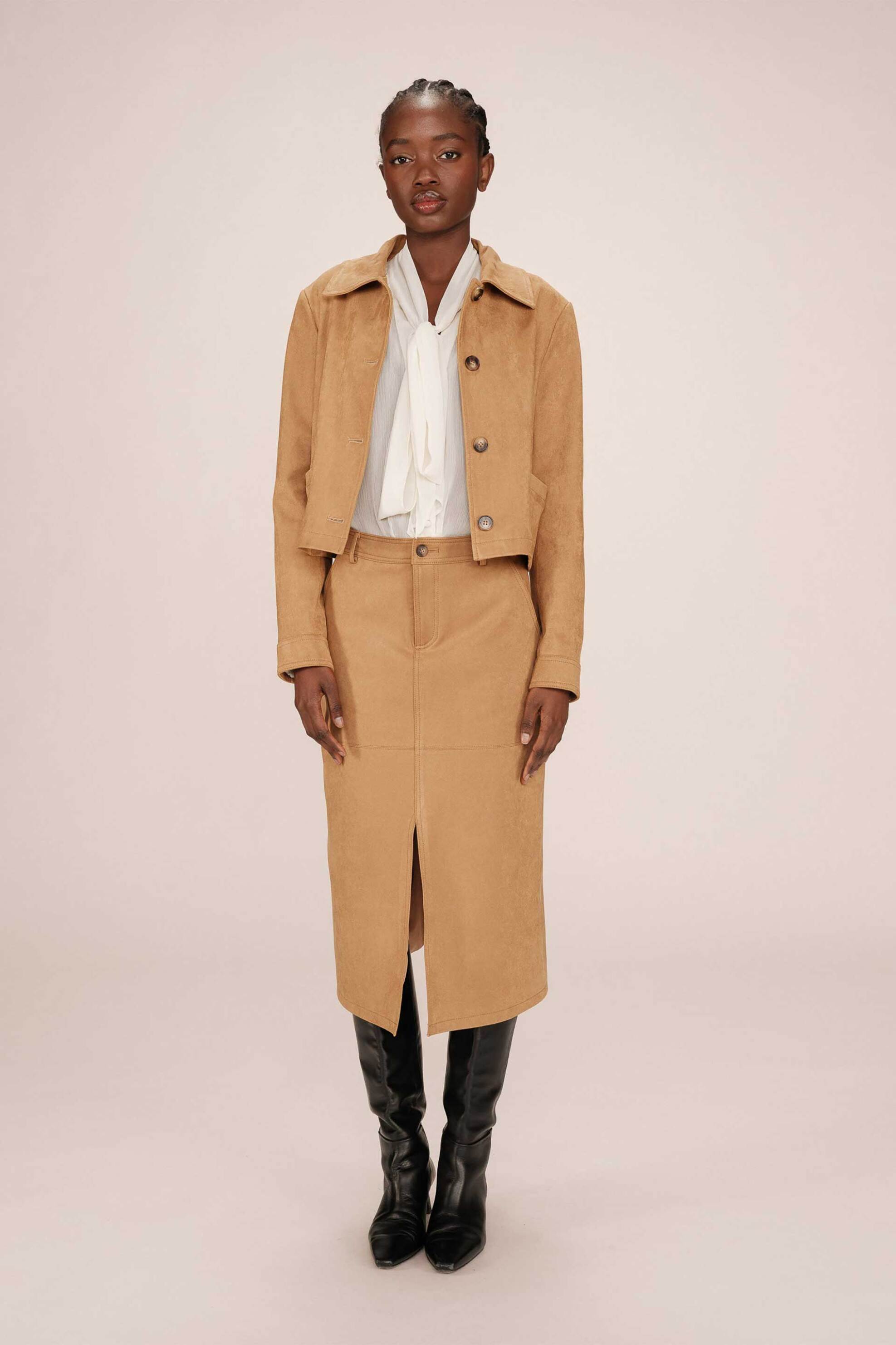 Grace & Mila γυναικείο jacket faux suede "Sullivan" - SULLIVAN/FW25 Μπεζ φωτογραφία