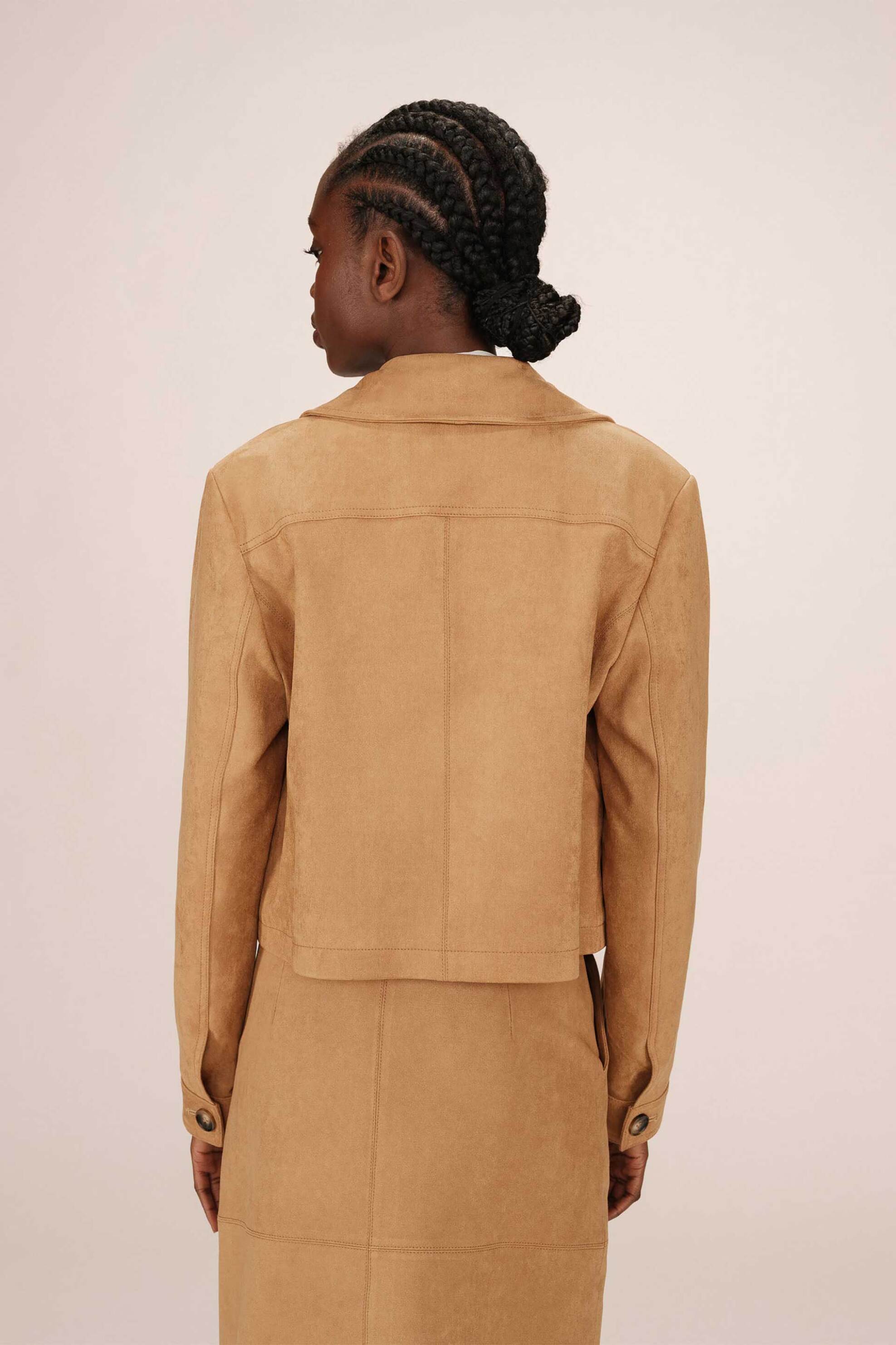 Grace & Mila γυναικείο jacket faux suede "Sullivan" - SULLIVAN/FW25 Μπεζ φωτογραφία