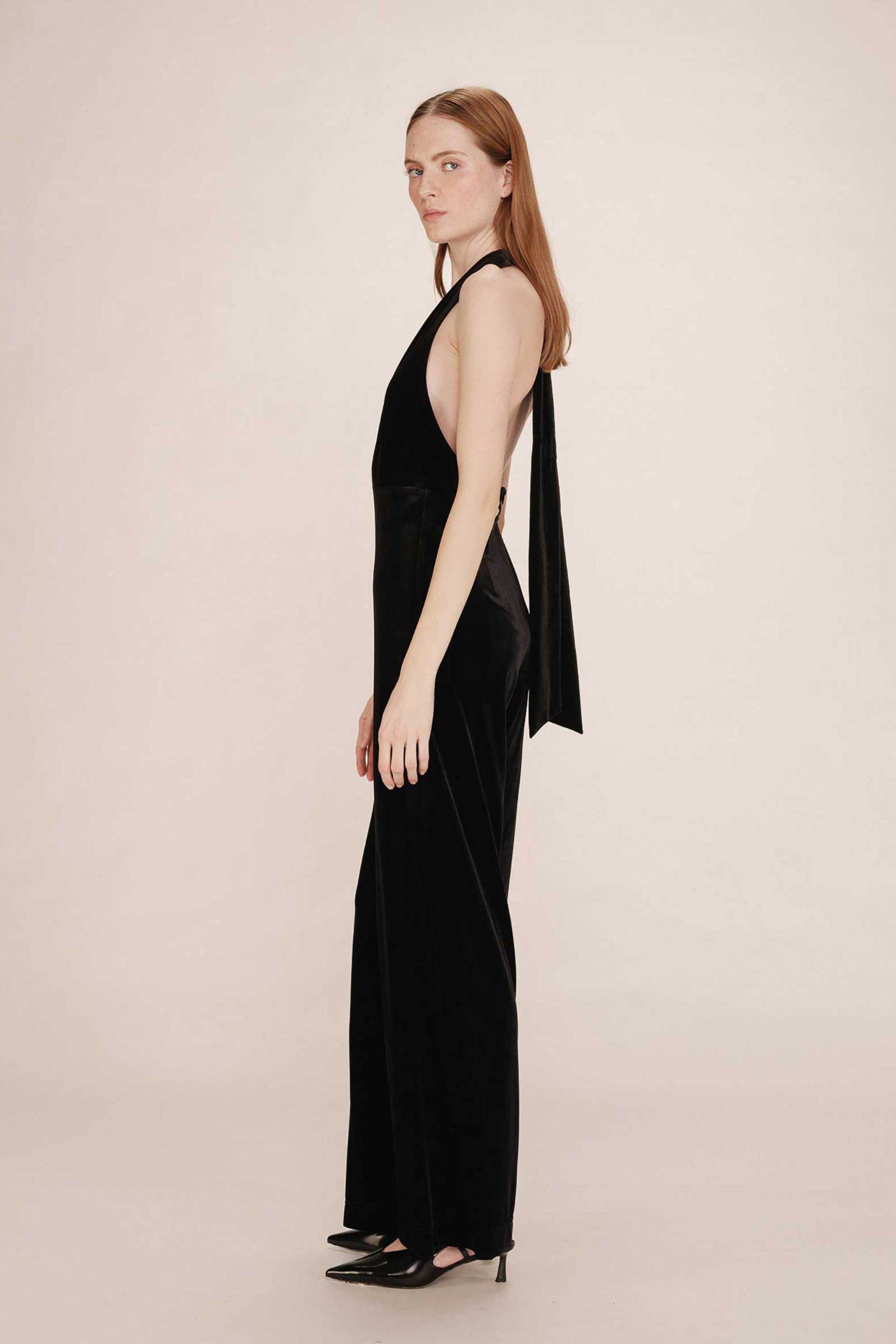 Grace & Mila γυναικεία ολόσωμη φόρμα velvet "Tahara" - TAHARA/FW25 Μαύρο φωτογραφία