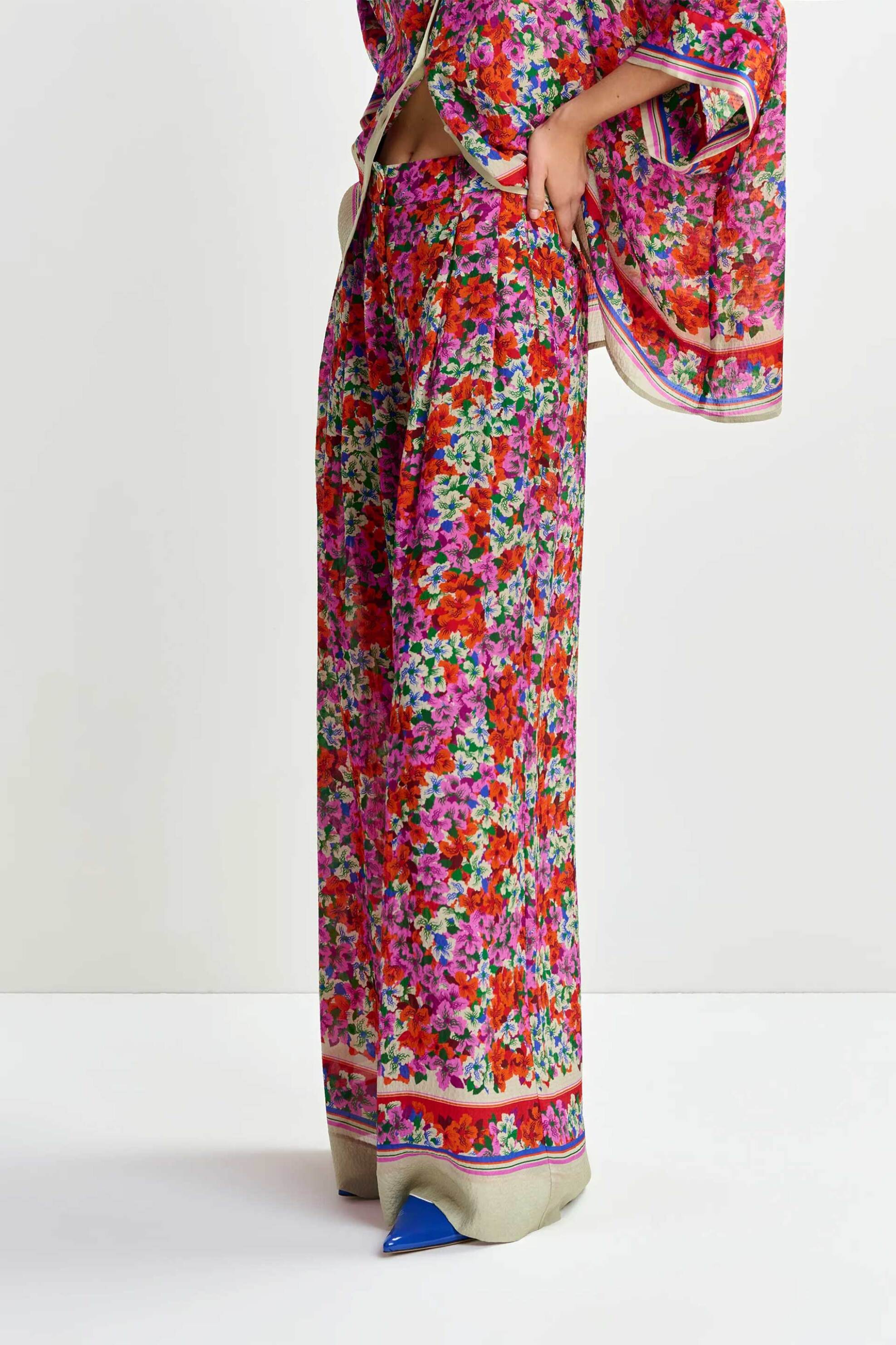 Essentiel Antwerp γυναικείο παντελόνι με floral print "Joek" - JOEK Κόκκινο φωτογραφία