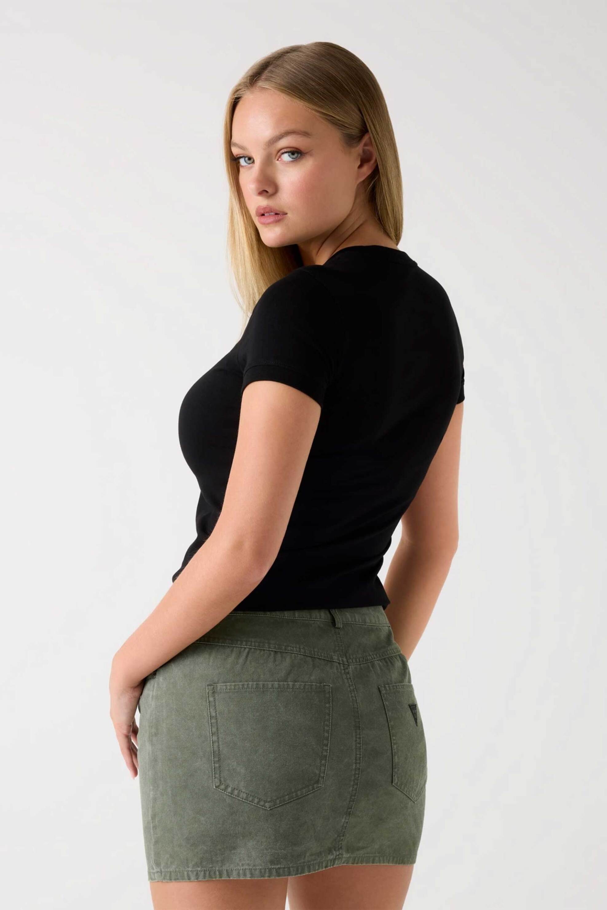 Guess γυναικείο T-shirt μονόχρωμο με λογότυπο Slim Fit - W2YI44J1314 Μαύρο φωτογραφία