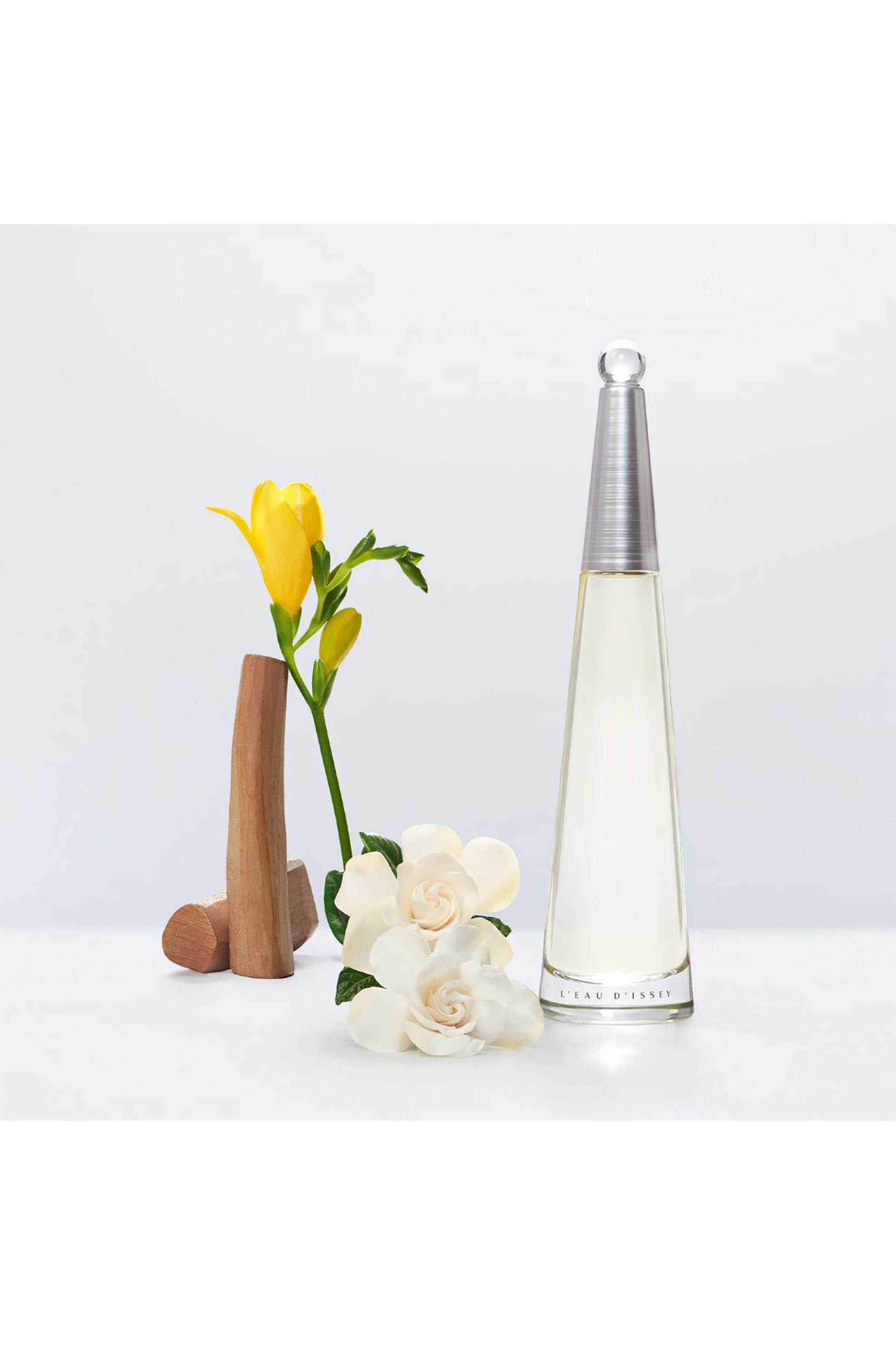 Issey Miyake L'Eau d'Issey Eau de Parfum Refillable - 4809950 φωτογραφία