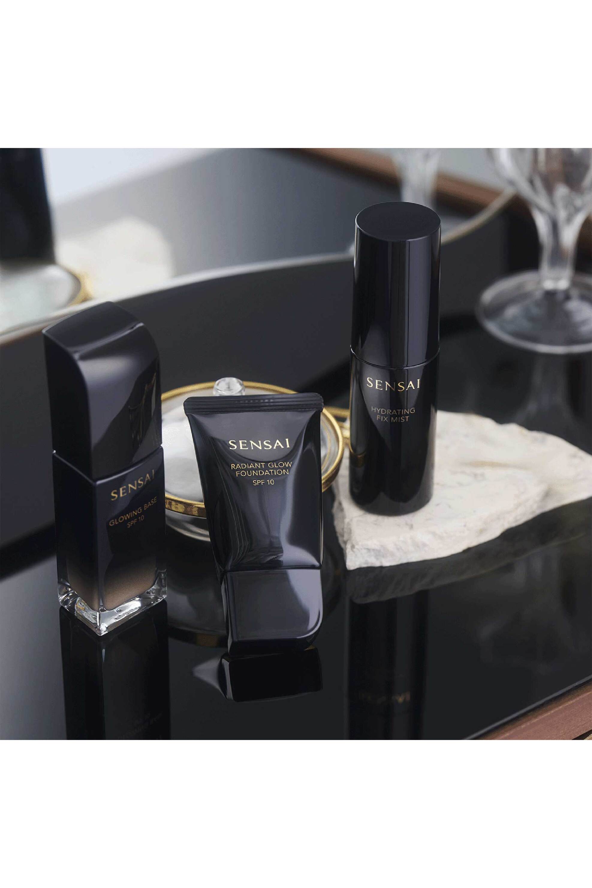 Sensai Radiant Glow Foundation 30 ml - 59347 204.5 φωτογραφία