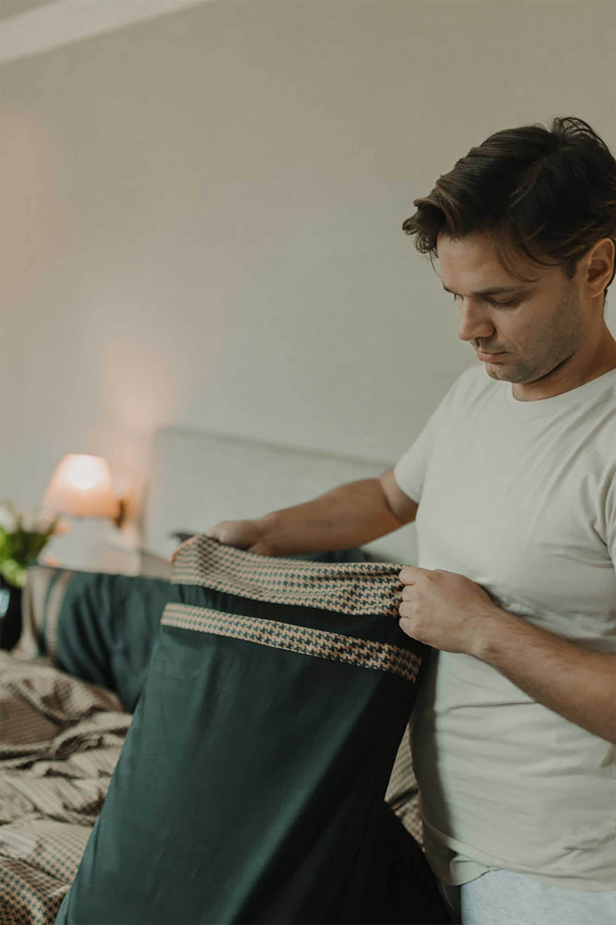 DOWN TOWN Home σετ μαξιλαροθήκες ύπνου με φάσα "827 Pied De Poule Black " 2 x 52 x 75 cm - 41-1092