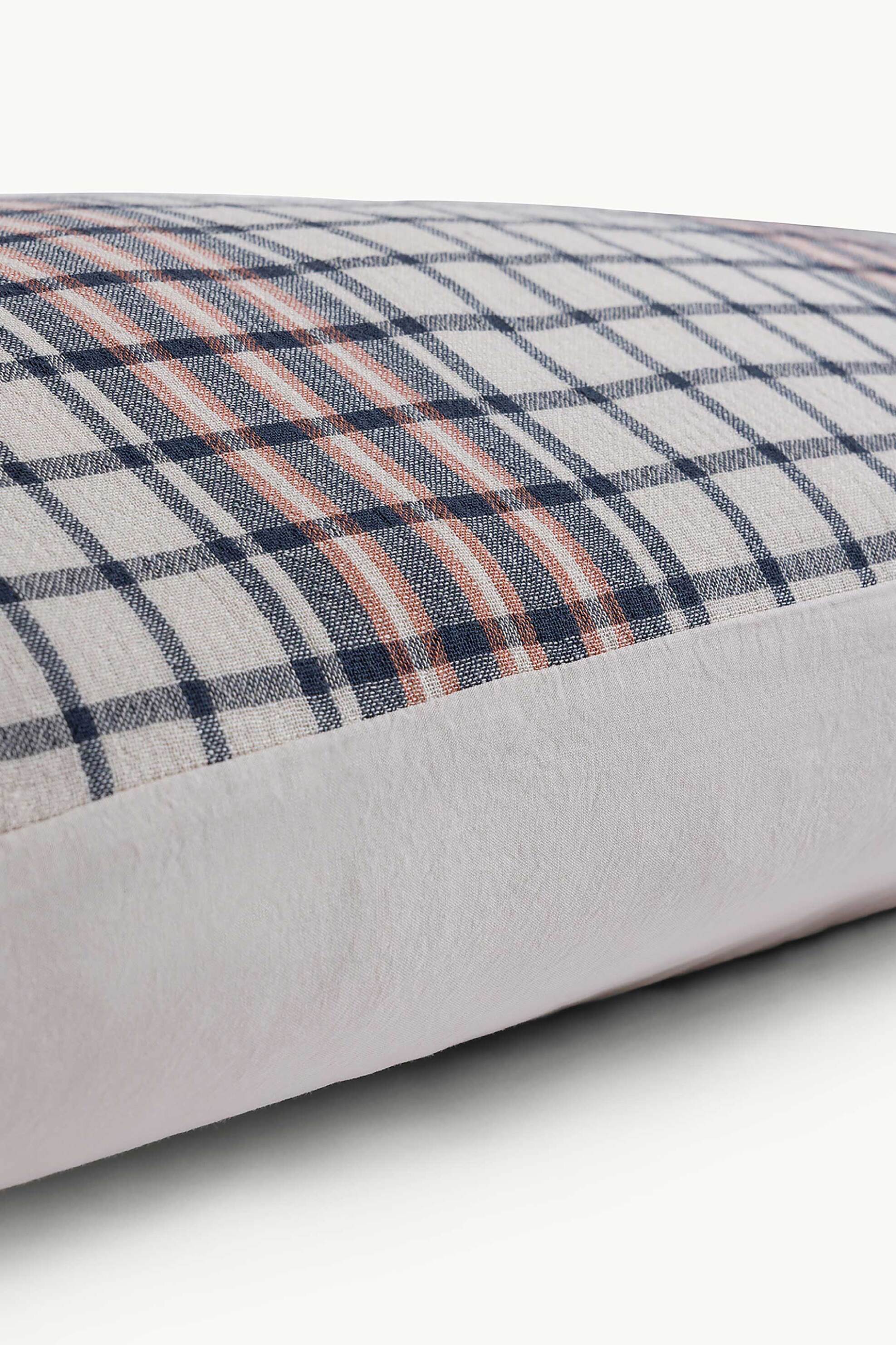 Coincasa Βαμβακερή Μαξιλαροθήκη με Ριγέ Σχέδιο 50 X 80 CM - 006803159 Γκρι
