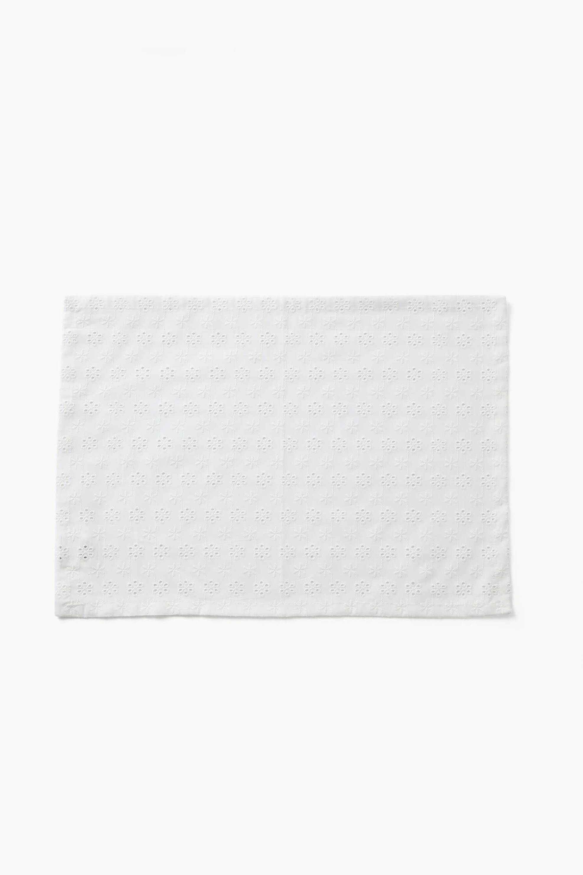 Coincasa σουπλά με διάτρητο σχέδιο 35 x 50 cm - 006809985 Λευκό