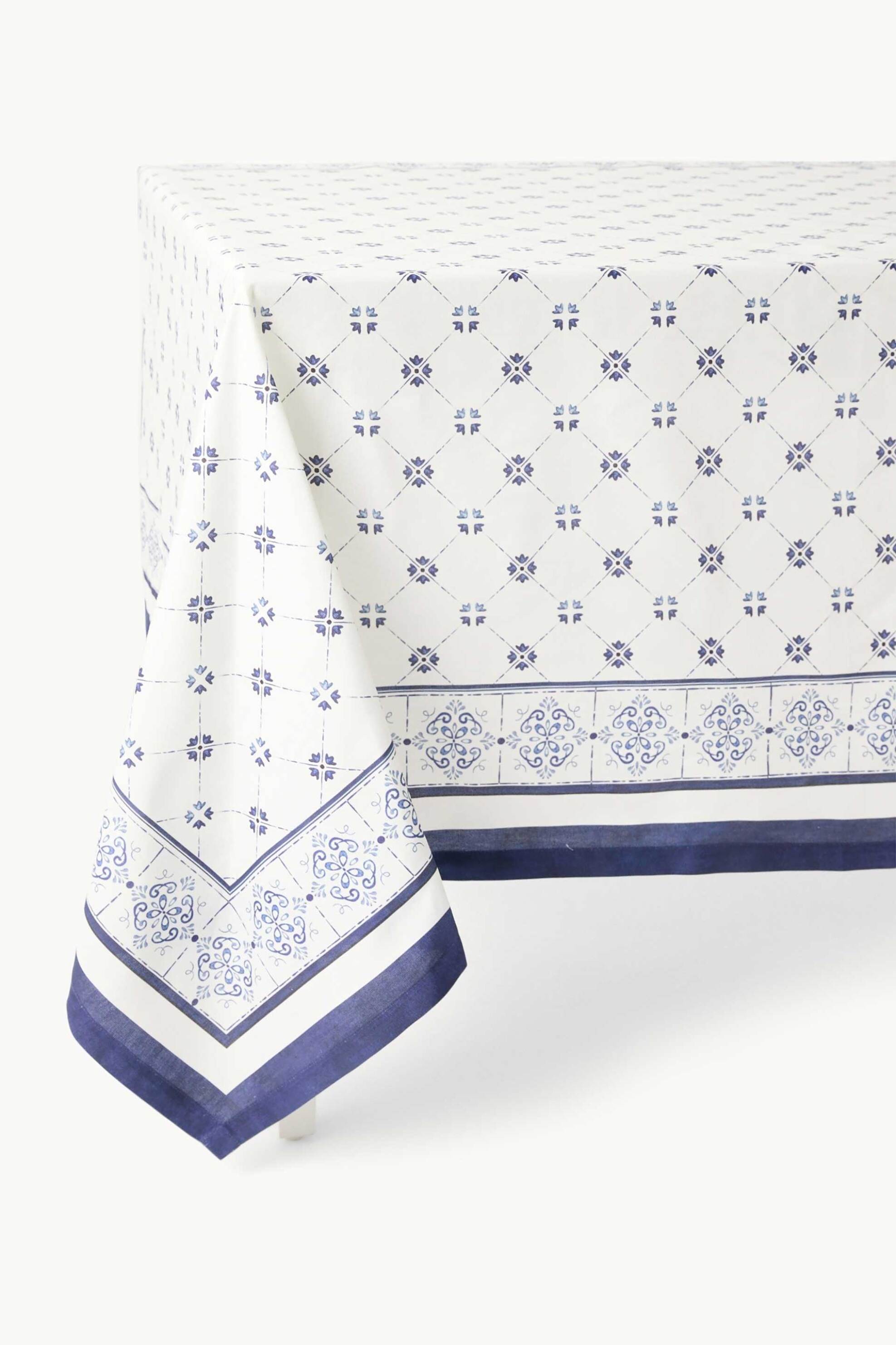 Coincasa βαμβακερό τραπεζομάντηλο με κέντημα 140 x 140 cm - 006813067 Λευκό