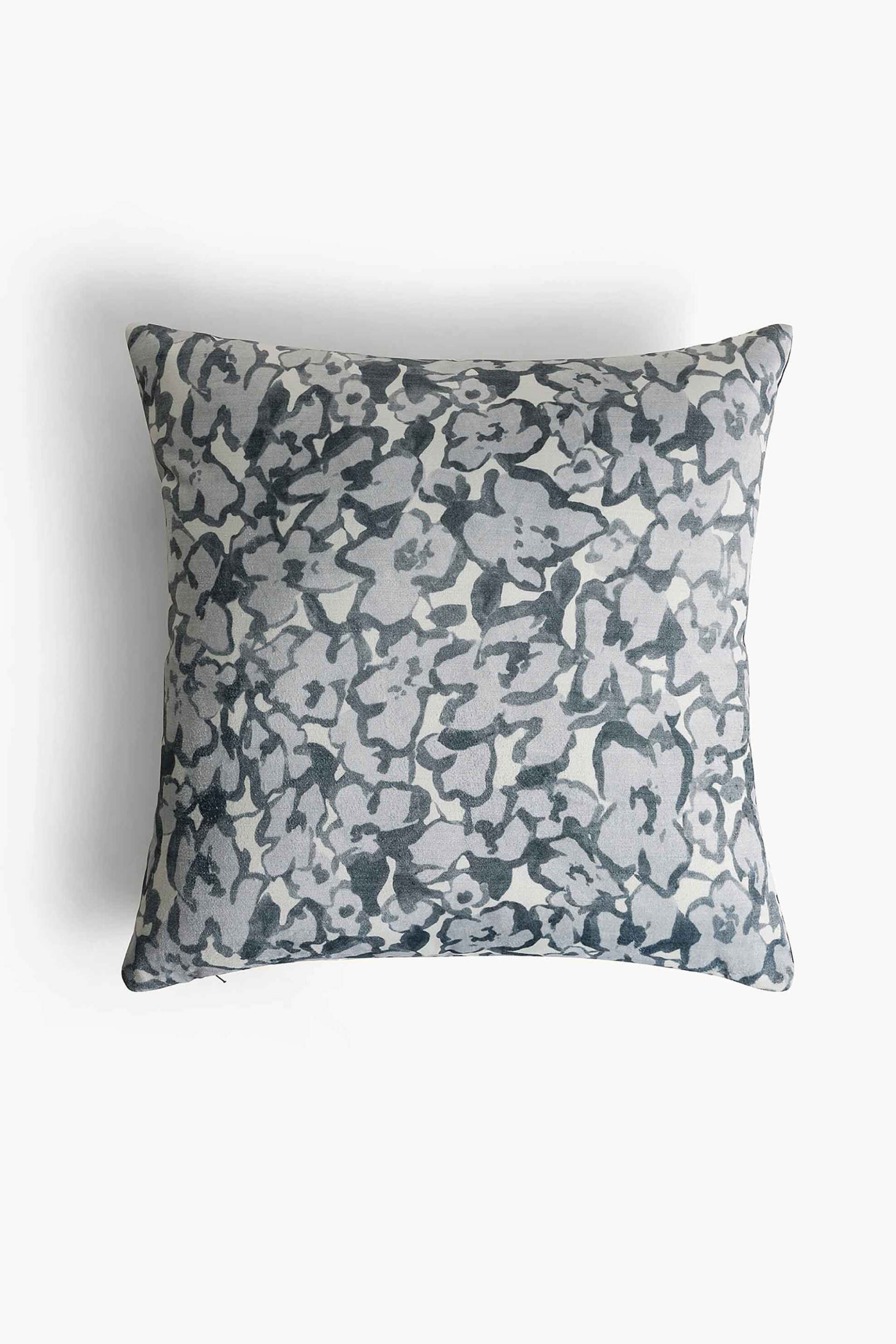 COINCASA Coincasa διακοσμητικό μαξιλάρι με floral print 45 x 45 cm - 007467471 Κυπαρισσί